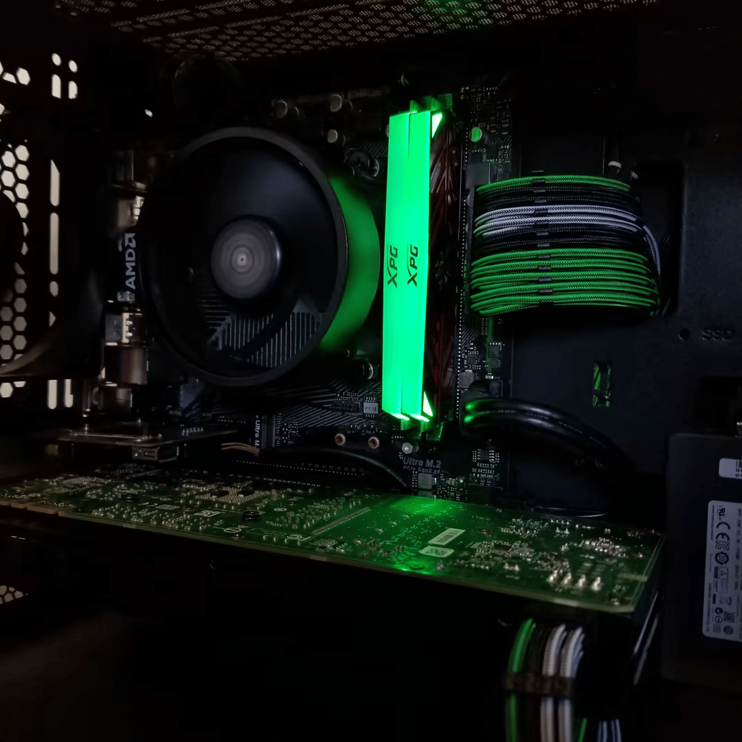 AMD Ryzen 5 3600X // Nvidia GeForce GTX 1070 8G // XPG 2x8 16GB