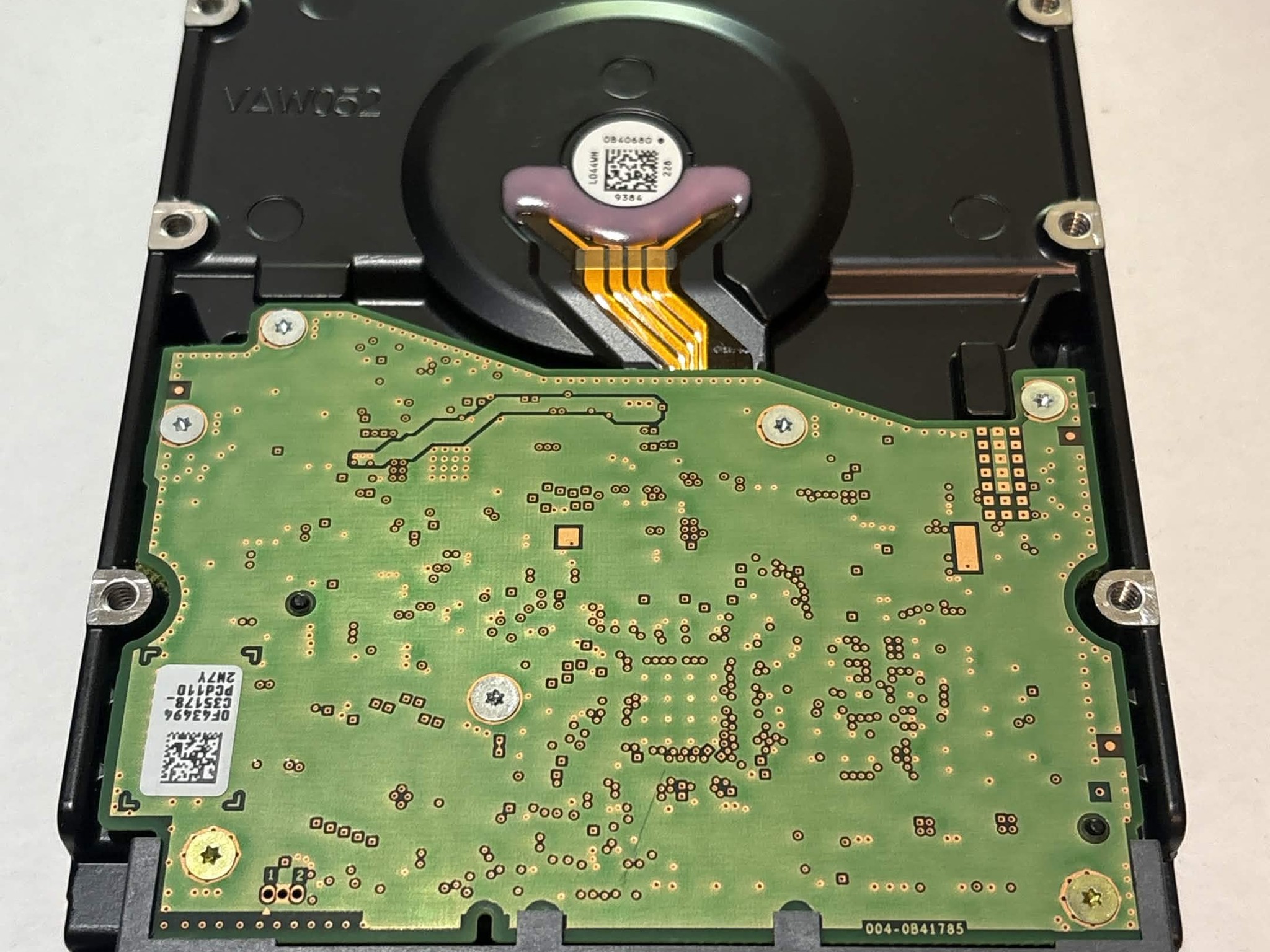 WD Gold 4TB WD4003FRYZ 7200RPM SATA Datacenter HDD – 30,250 Hours – SMART Good