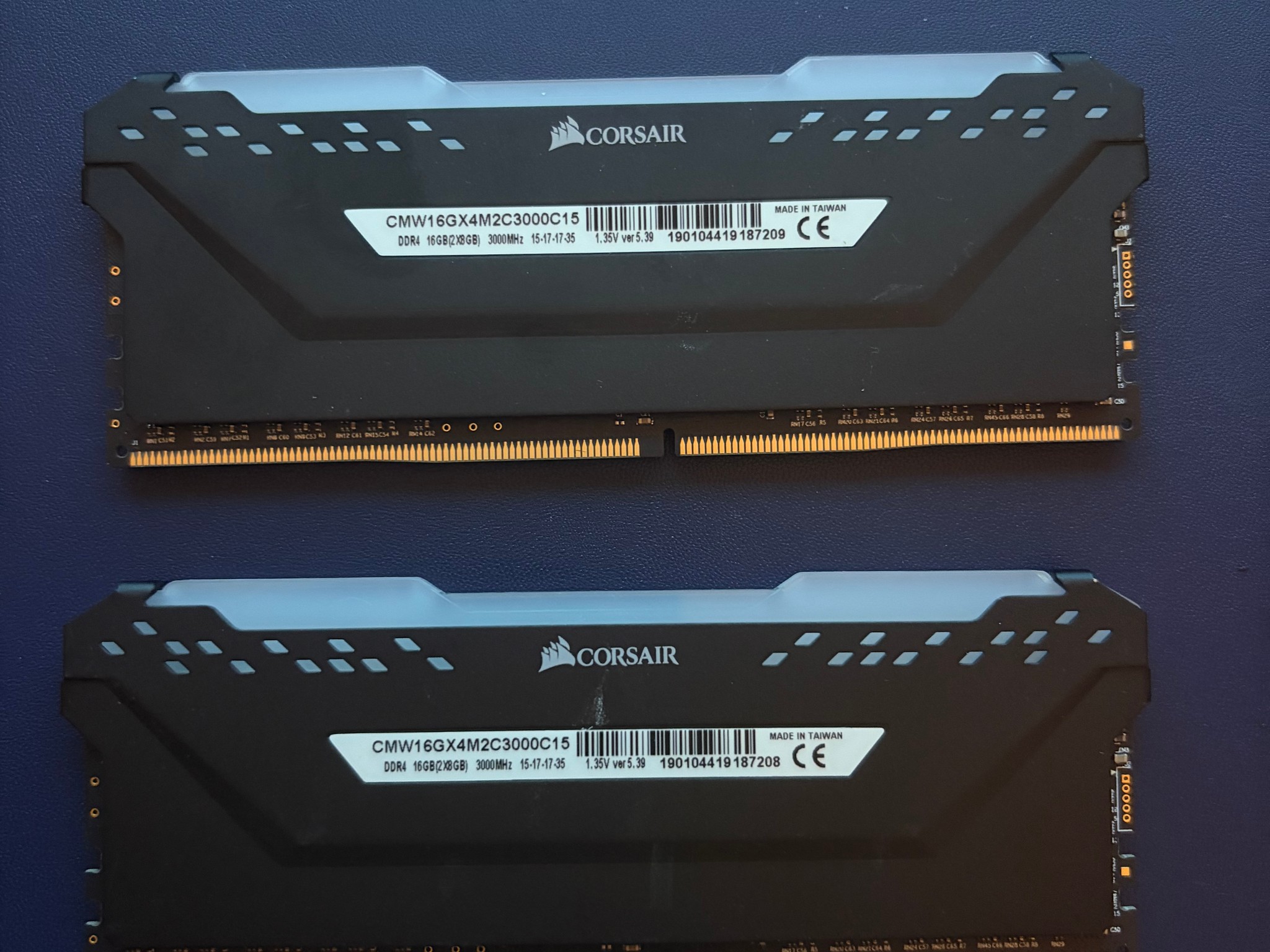 16GB (2 x 8GB) Corsair Vengeance RGB PRO DDR4