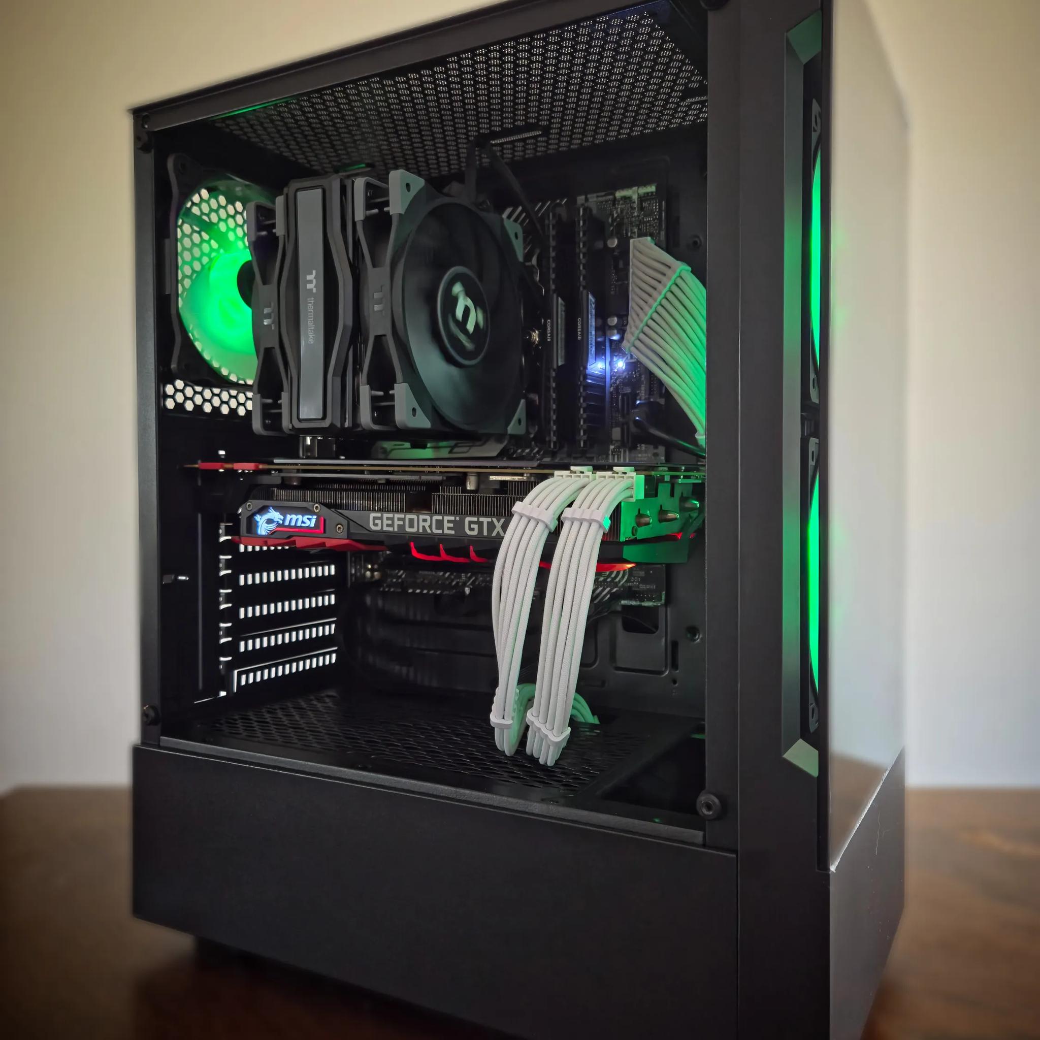 Starter PC! Intel i3 10100f - MSI 1080 Ti