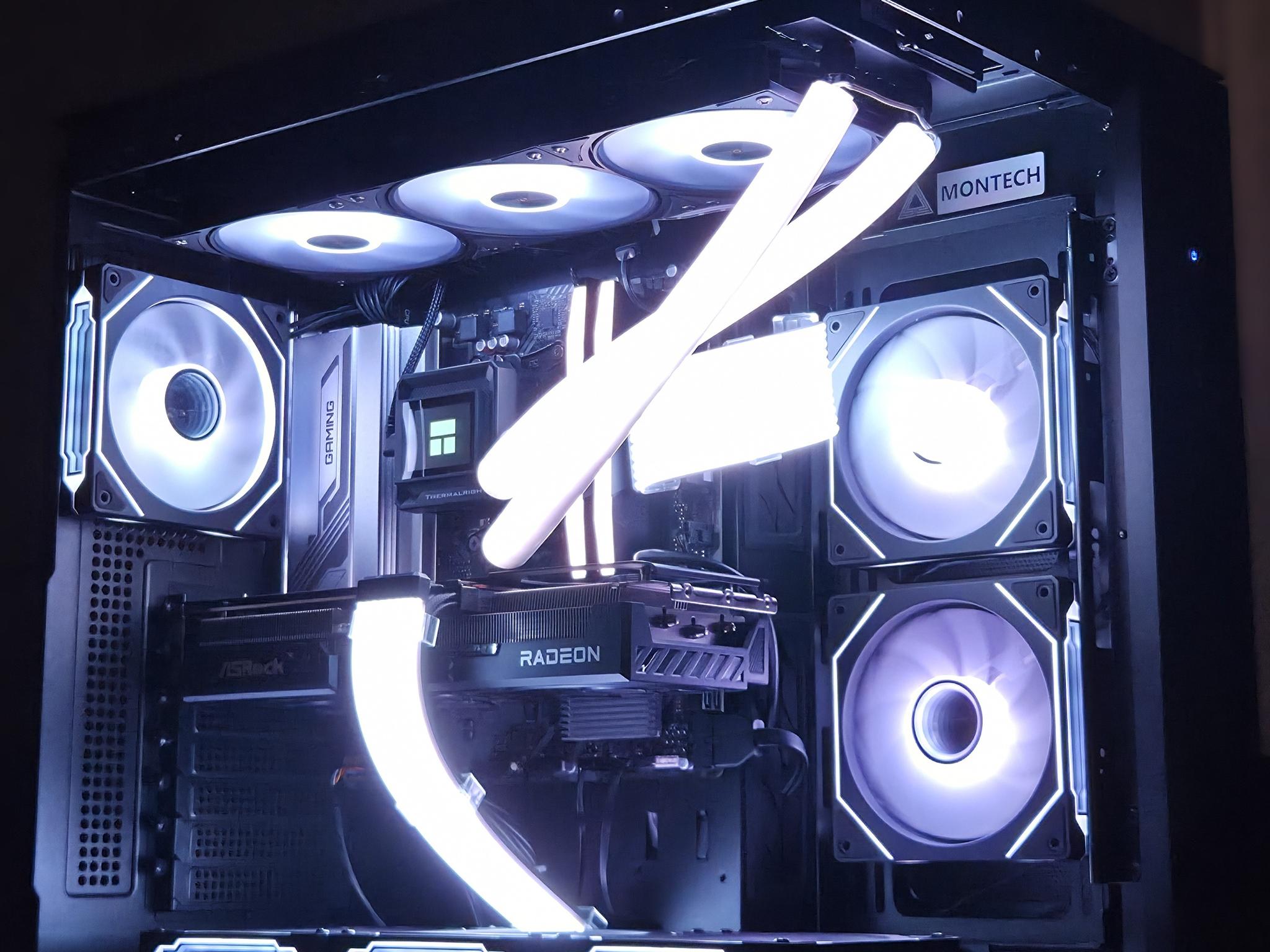The Dark Knight! 🦇 | RX 9070 16GB | Ryzen 5 9600X | 32GB DDR5 6000 | 1TB NVMe | LCD Display!