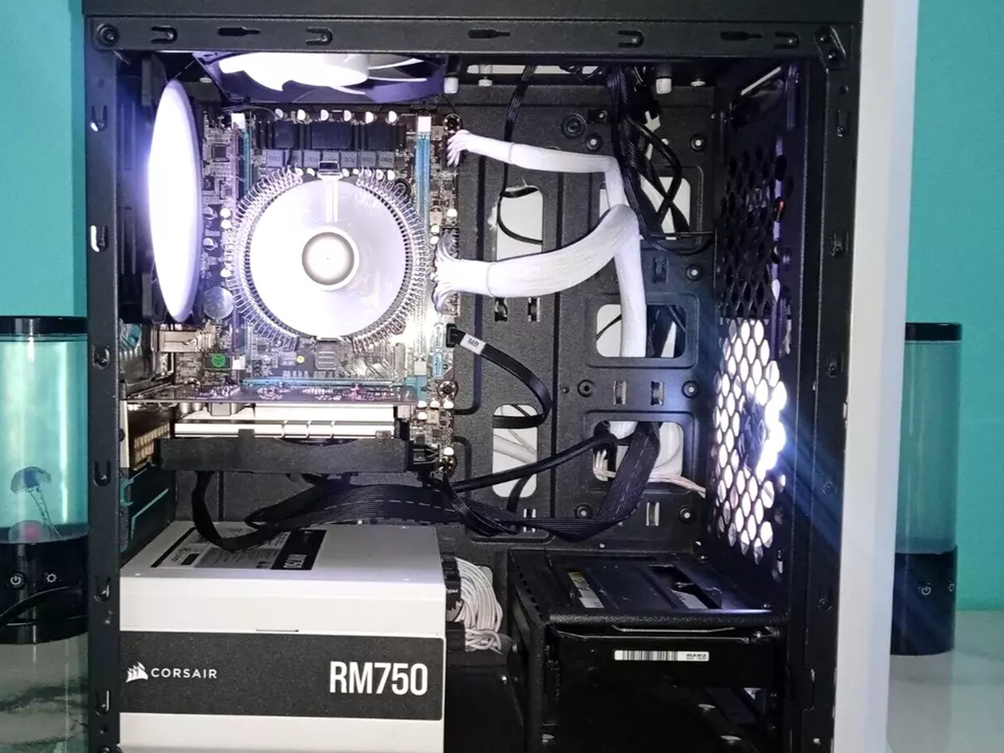BUDGET GAMING PC INTEL E5 2640 RX 550 4G 16GB RAM 1TB HD WIN10 PRO