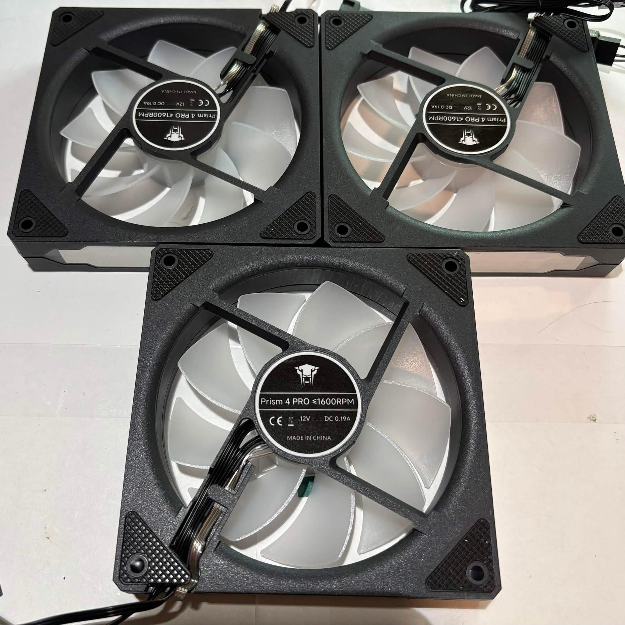 Jungle Leopard Prism 4 PRO Black/White ARGB PWM Fans – 3 Pack