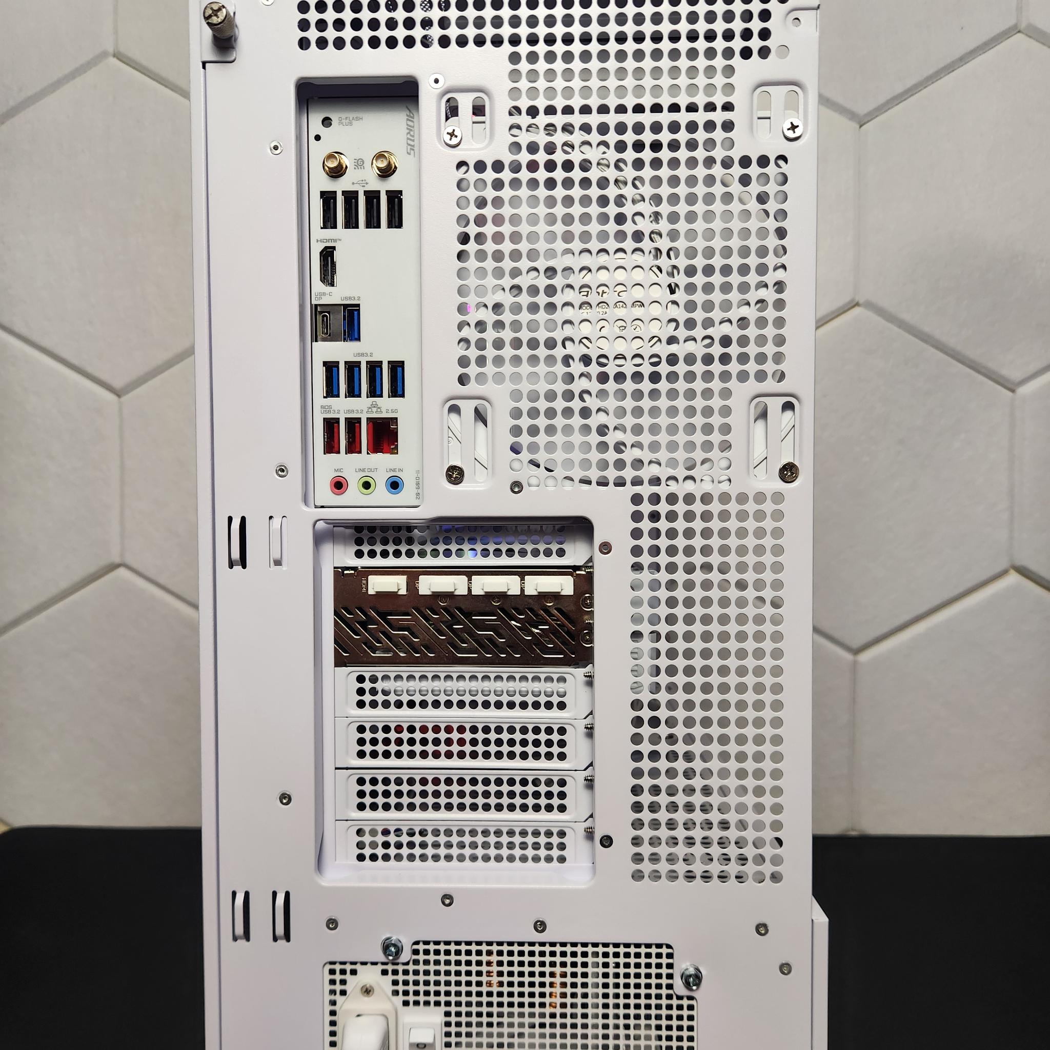 "Fenrir" RX 9070XT | Ryzen 7 7800X3D | 32GB DDR5 | 2TB SSD | Windows 11 Pro