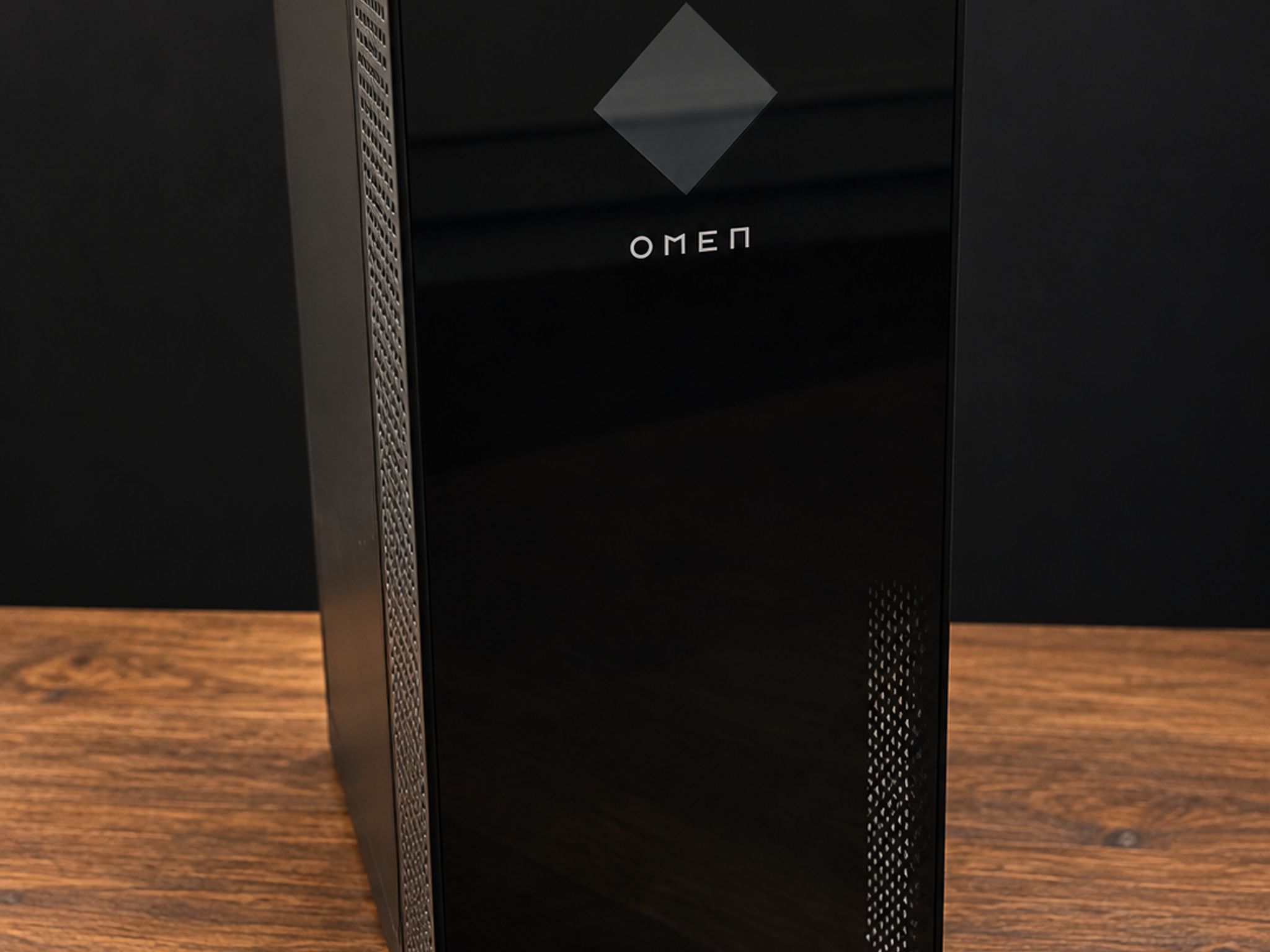 GeForce RTX 2060 Custom Gaming PC - Ryzen 5 3600