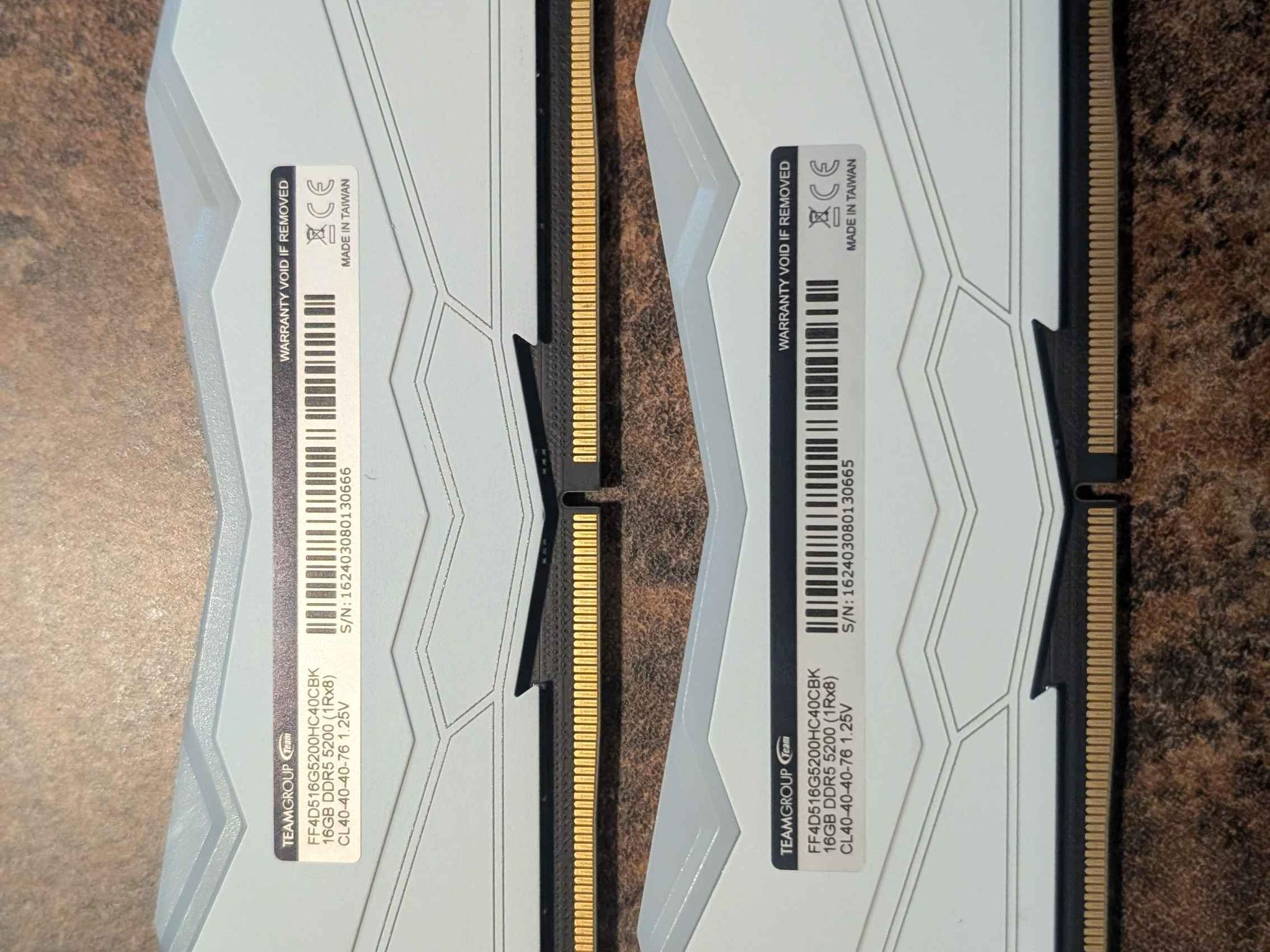 T-Force Delta RGB 32GB (2 x 16GB) DDR5 5200