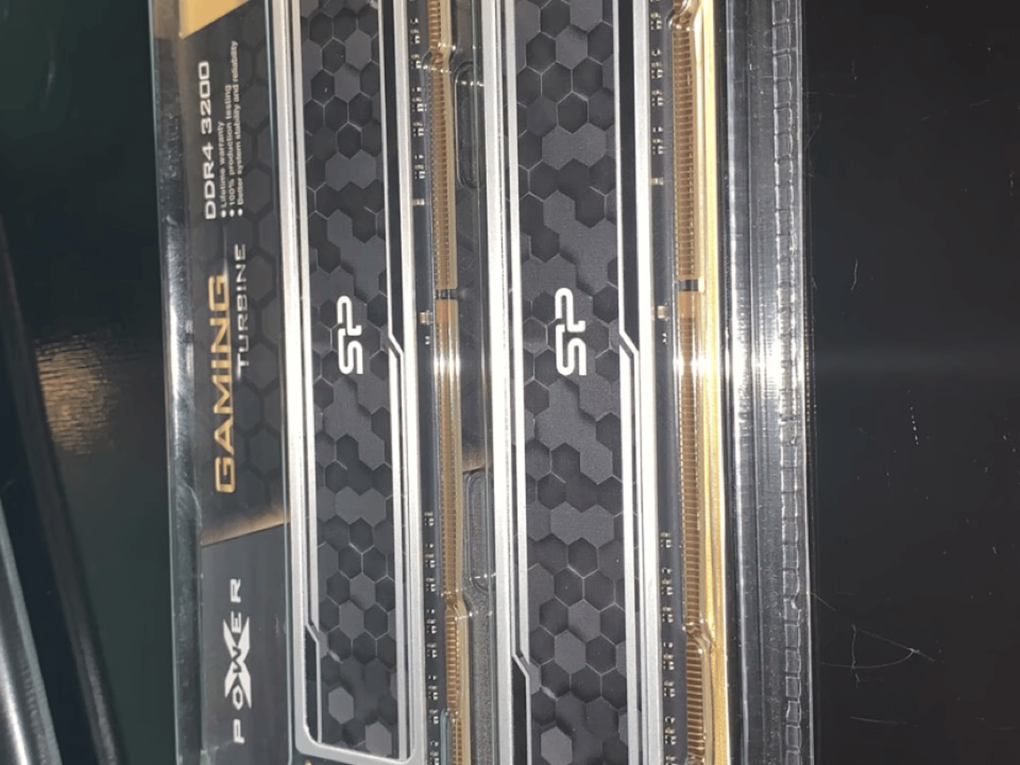 FREE SHIPPING || 16GB (2x8gb) 3200mhz Silicon Power DDR4