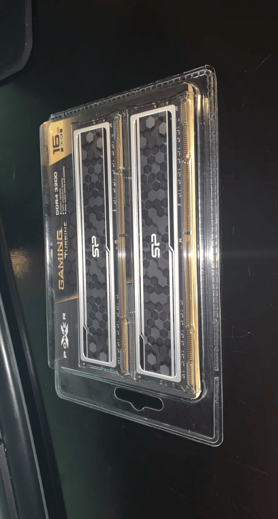 FREE SHIPPING || 16GB (2x8gb) 3200mhz Silicon Power DDR4