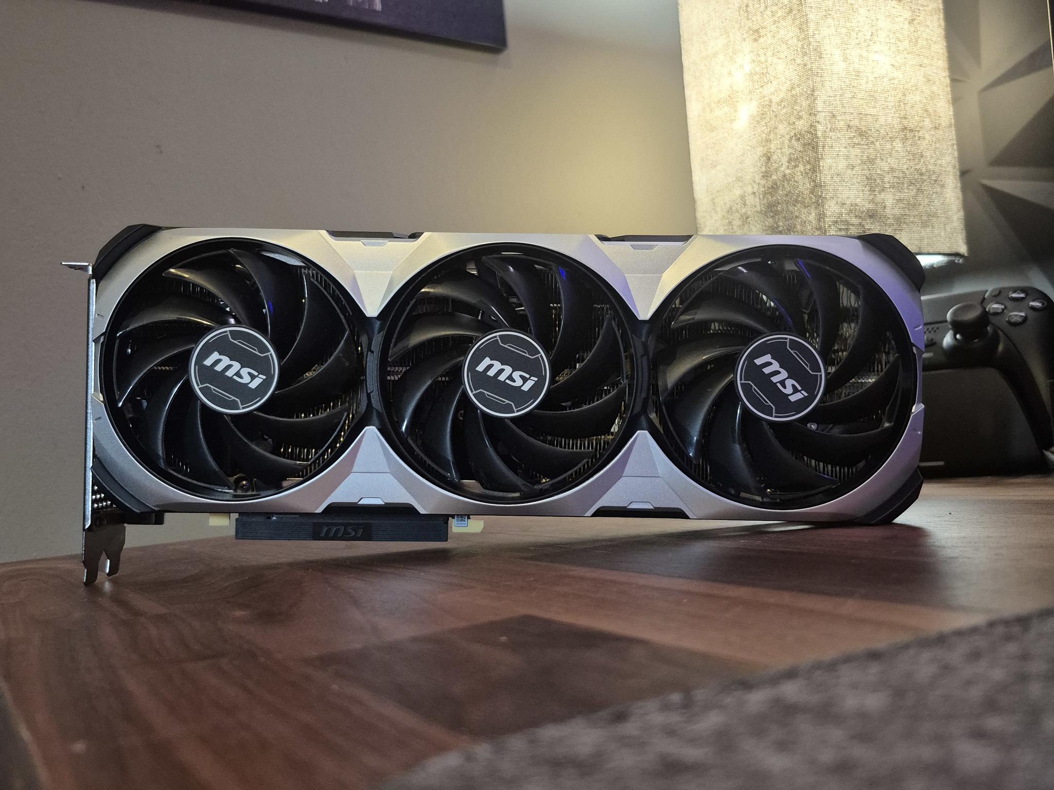 RTX 4070 TI SUPER 16 GB