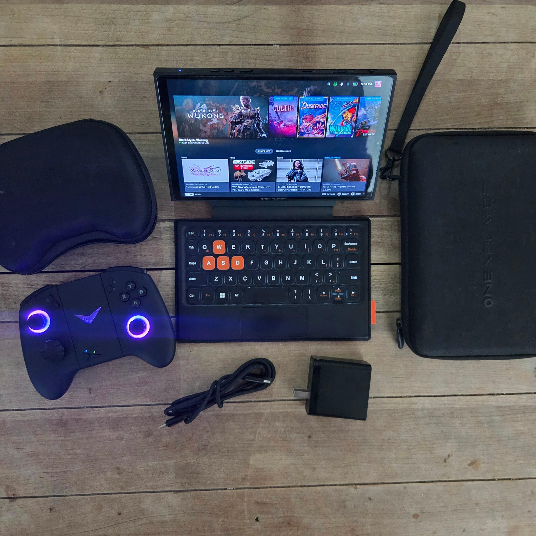 Onexplayer X1 Mini (8840u) 32gb / 1TB with Joycon controllers