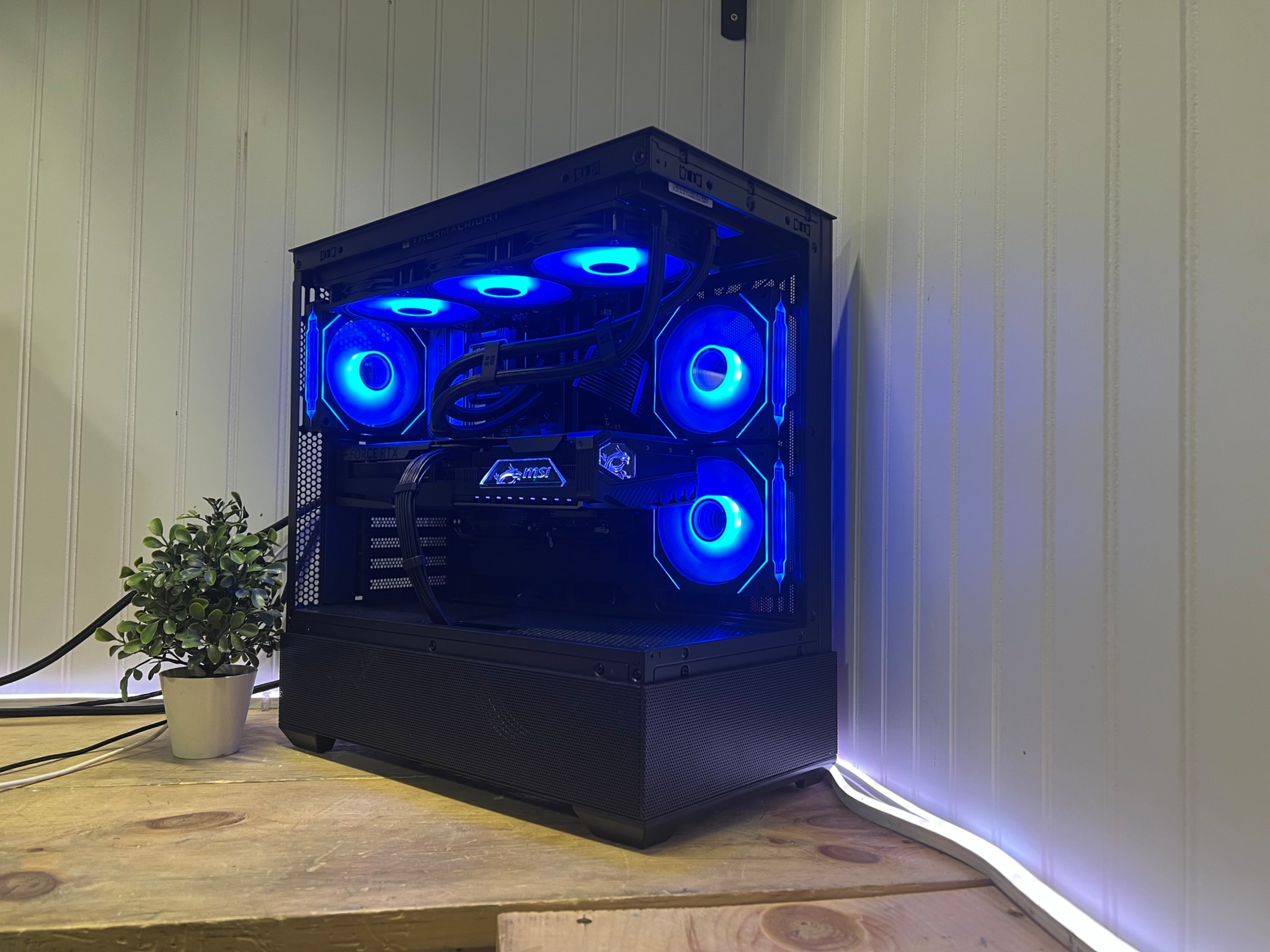 🌑DARK WEB🌑 7600x/32g ddr5/2tb Nvme/5070/850w A Tier Psu