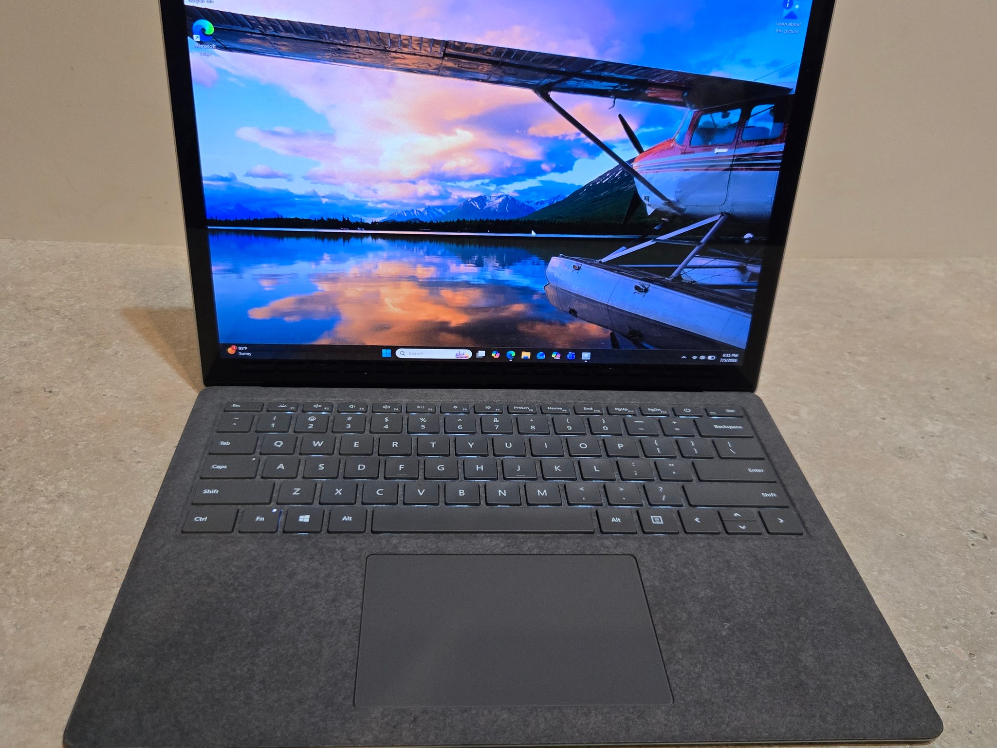 Microsoft Surface Laptop 4 - 256Gb SSD - Ryzen 5 - 13.5" 2k Touch Display - Model 1958