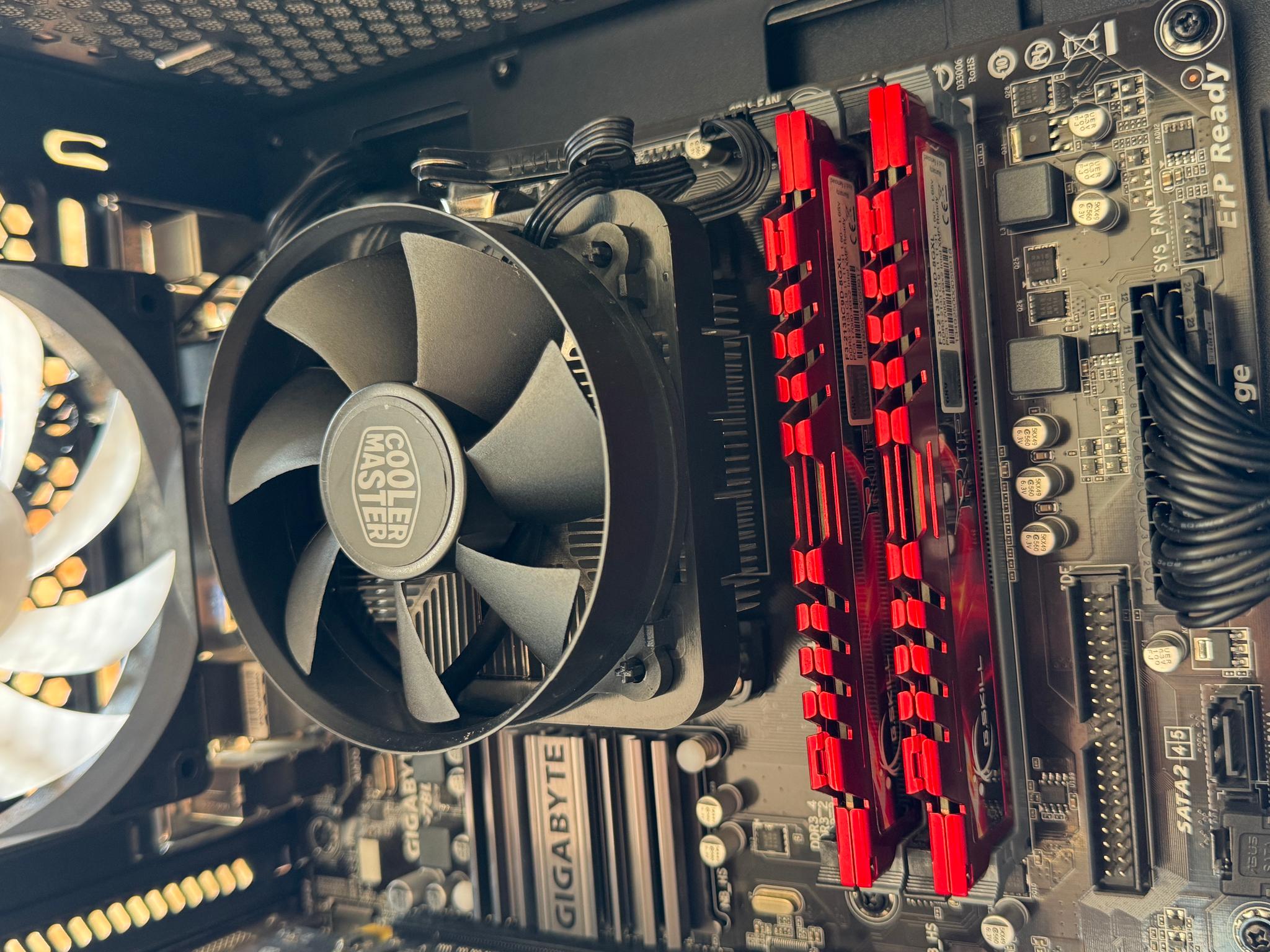 Refirbished PC: AMD FX-6300, G.Skill Ripjaws 8GB RAM, XFX Radeon RX 560, 500GB SSD, Windows 11 Home