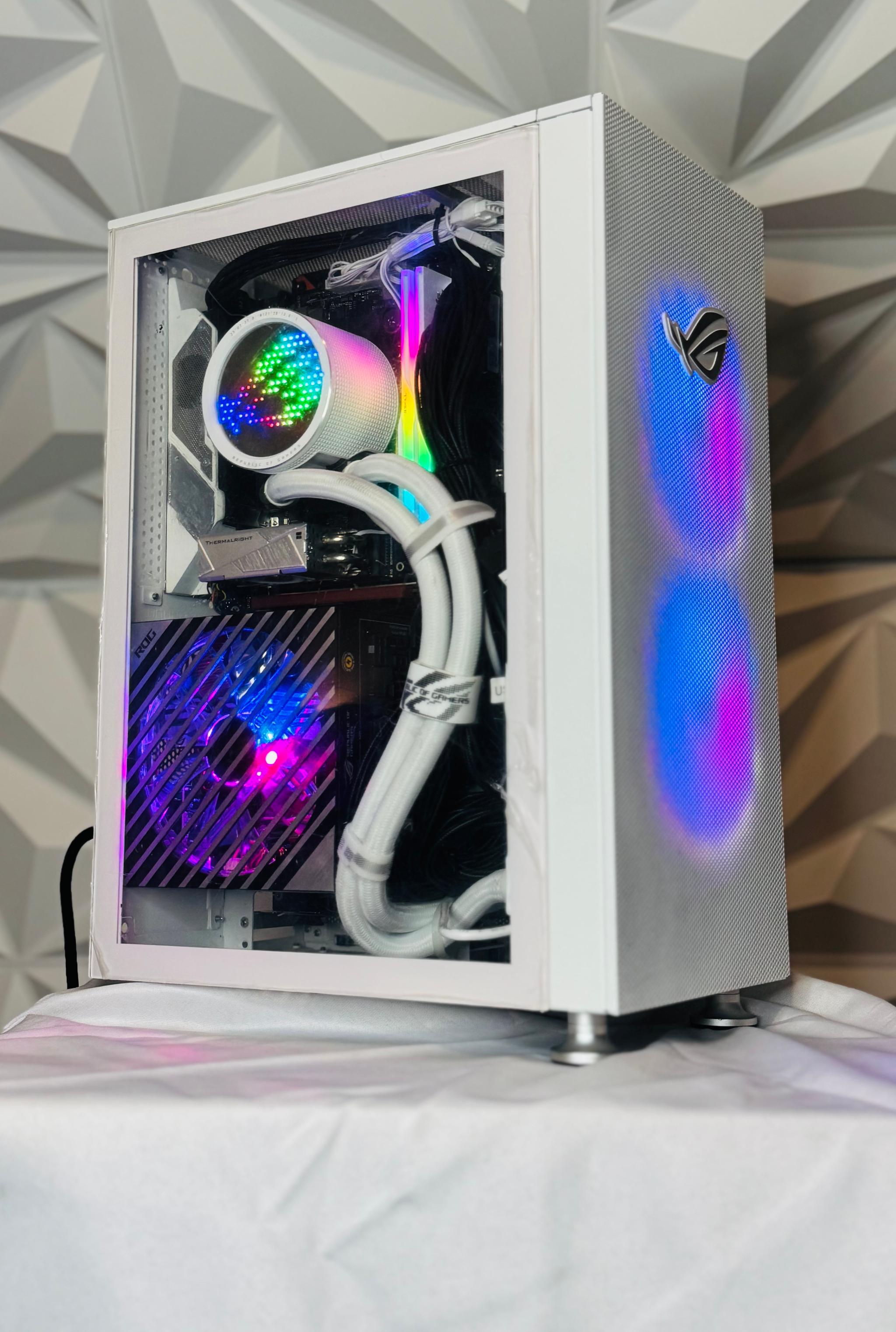 🦉🐰 |High-end Gaming Pc| Ryzen 7 7800x3d, 9070xt, 32gb, 2tb, Wifi