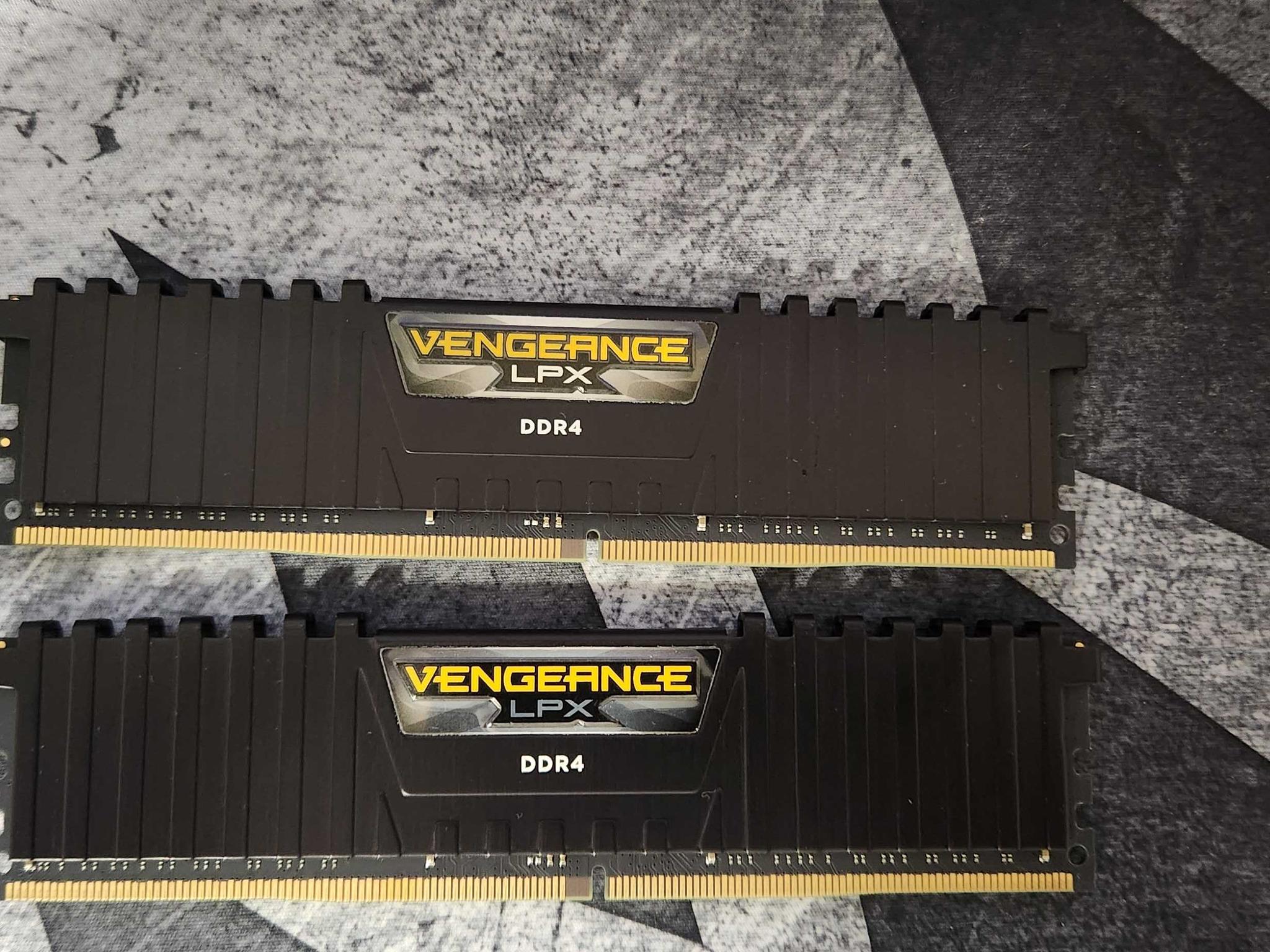 Corsair Vengeance LPX 64GB (2×32GB) DDR4 3200MHz CL16