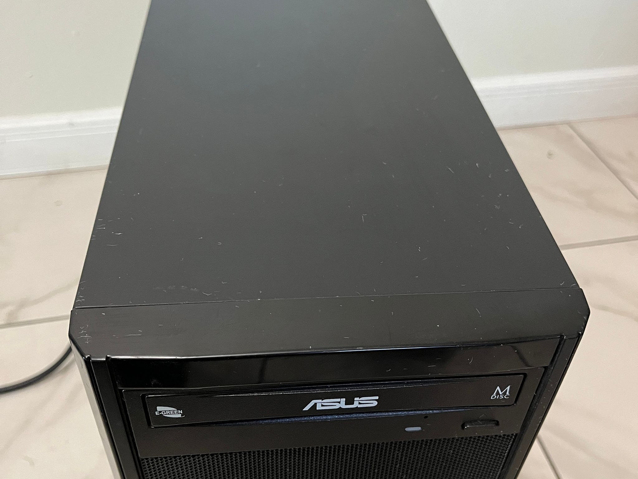 NVIDIA RTX 2060, Intel i7-7700, 16GB RAM, 2.2TB Storage - Gaming PC w/Wi-Fi, BT