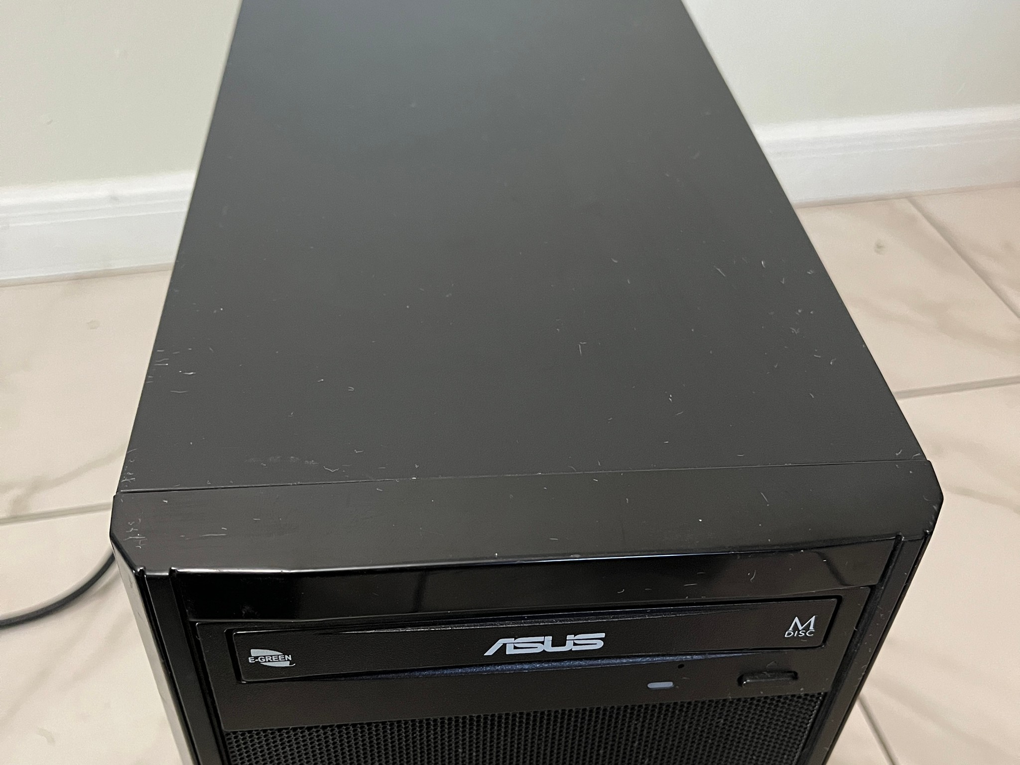 NVIDIA RTX 2060, Intel i7-7700, 16GB RAM, 2.2TB Storage - Gaming PC w/Wi-Fi, BT