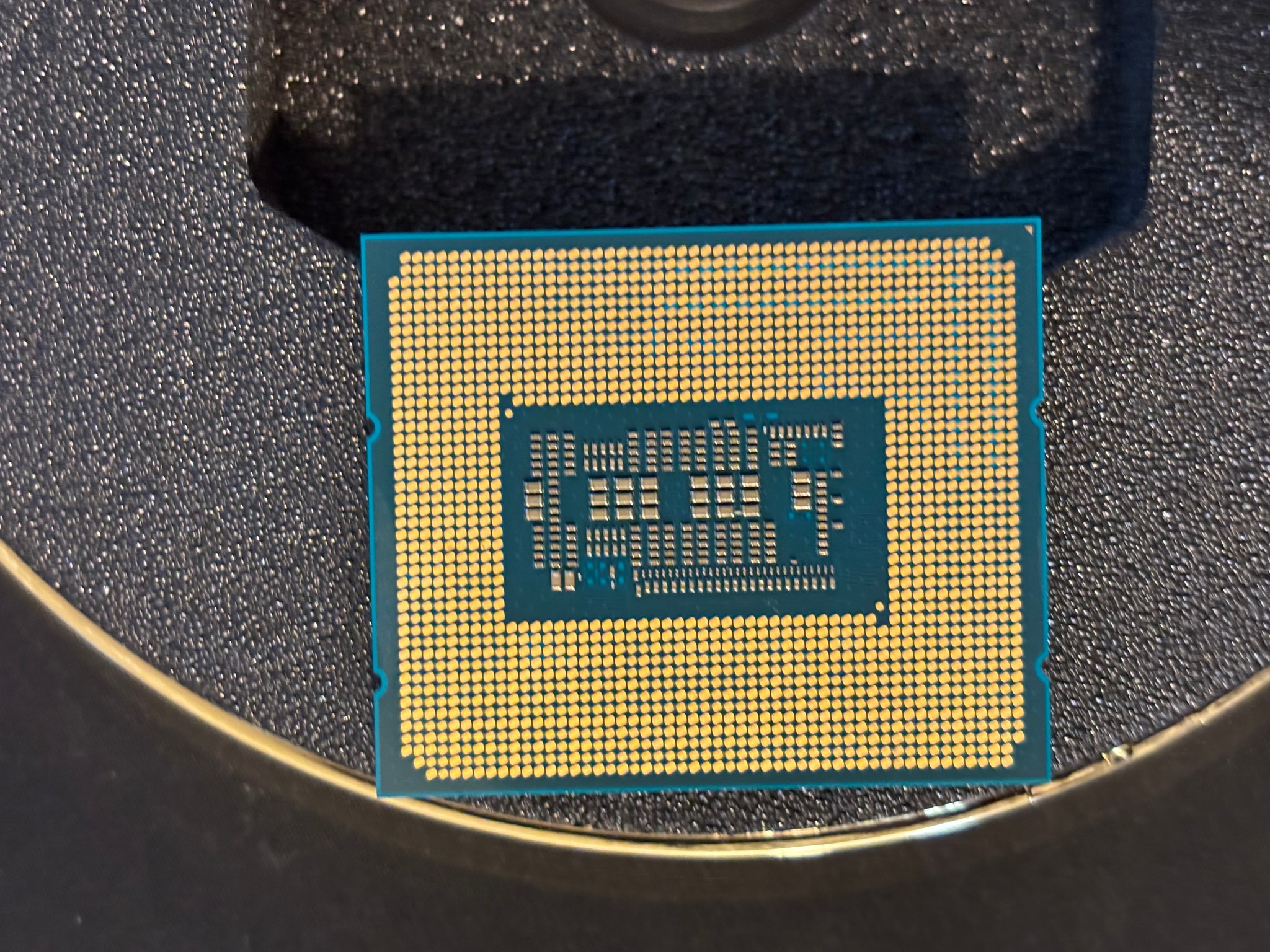 Intel Core i9-12900KS