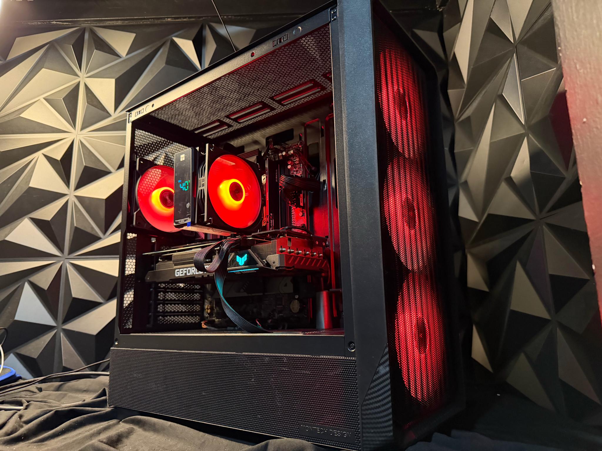 🖤🔥 BLACK CARBON 🔥🖤 Ryzen 5 7600X| RTX 3070Ti| 1 TB NVMe| 16 GB DDR5| 650W PSU