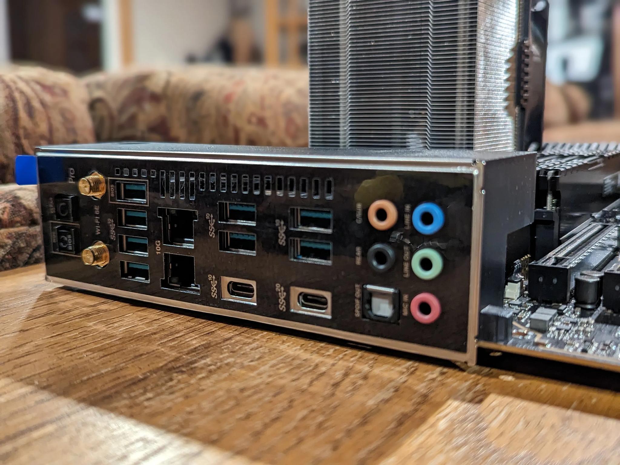 COMBO - ASUS Pro WS WRX80E-SAGE SE WIFI II with AMD Ryzen Threadripper PRO 5955WX CPU - 256gb RAM