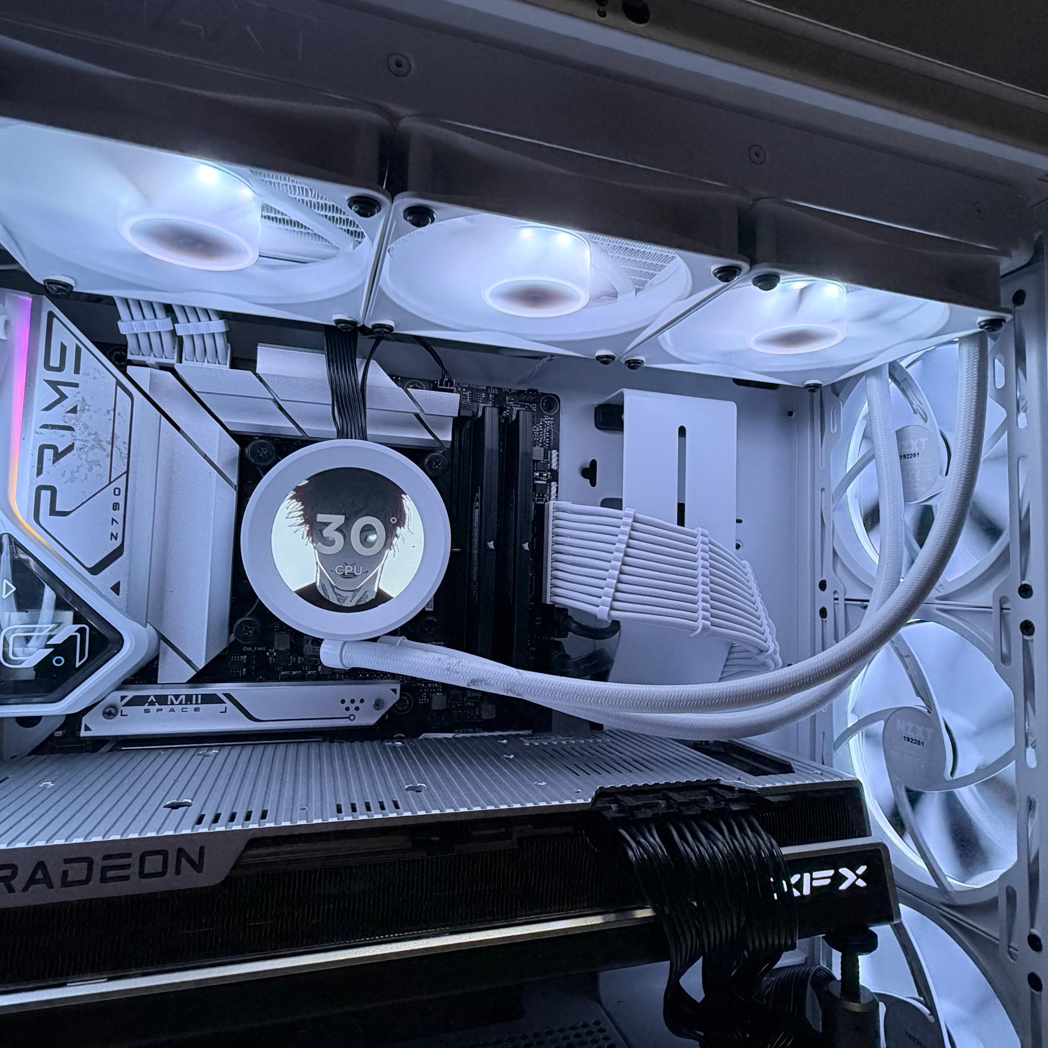 XFX 7900 XTX 24GB | ❄️ WHITE GAMING PC ❄️| INTEL I7 13700K | 32GB DDR5| 1TB SSD | 1200w Power Supply