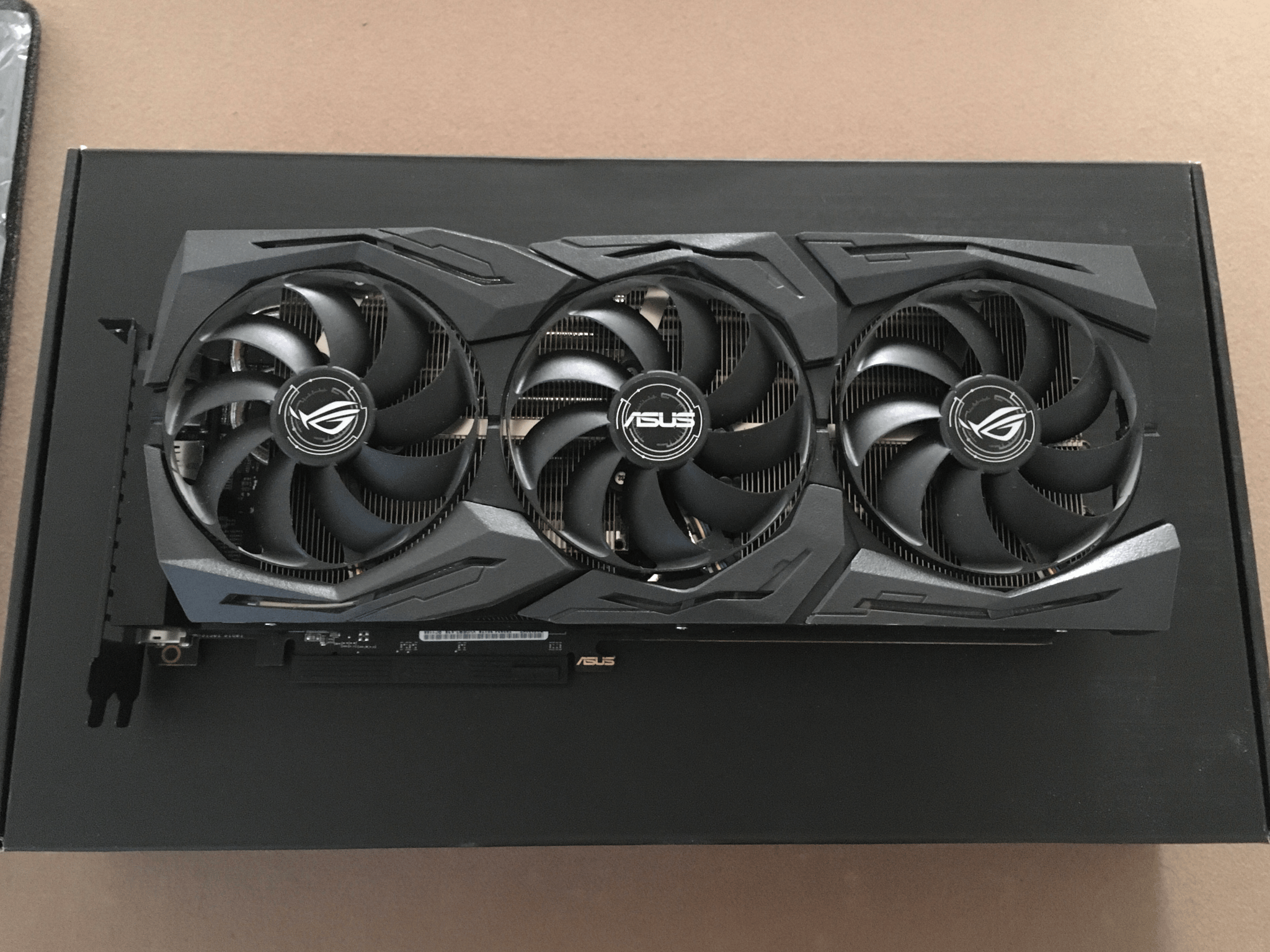 *USED* ROG Strix RX 5600 XT TOP Edition 