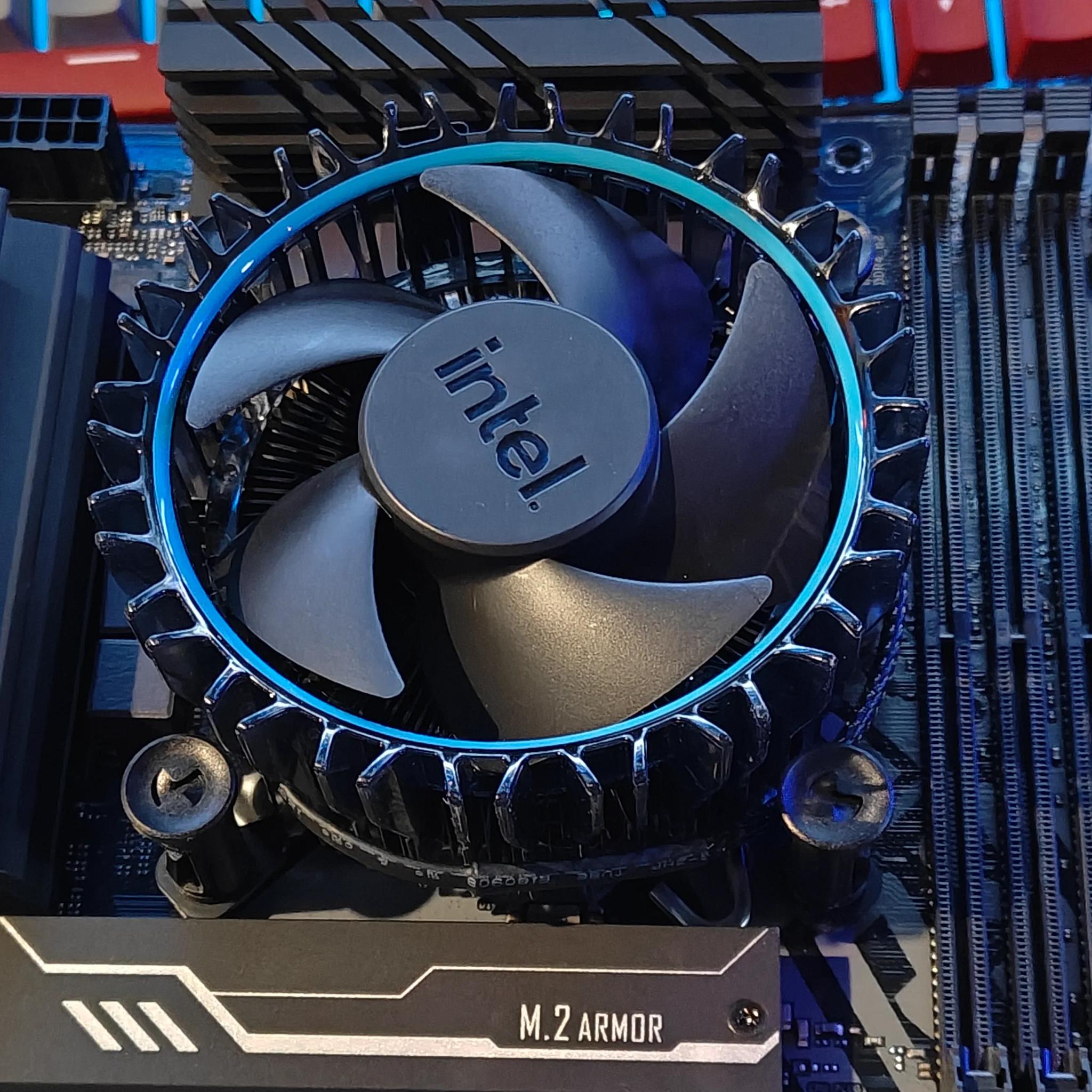 Budget Gaming pc, 14100f and 6gb 2060ko, 32 gig ram 3200 and 1 tb fast m.2.