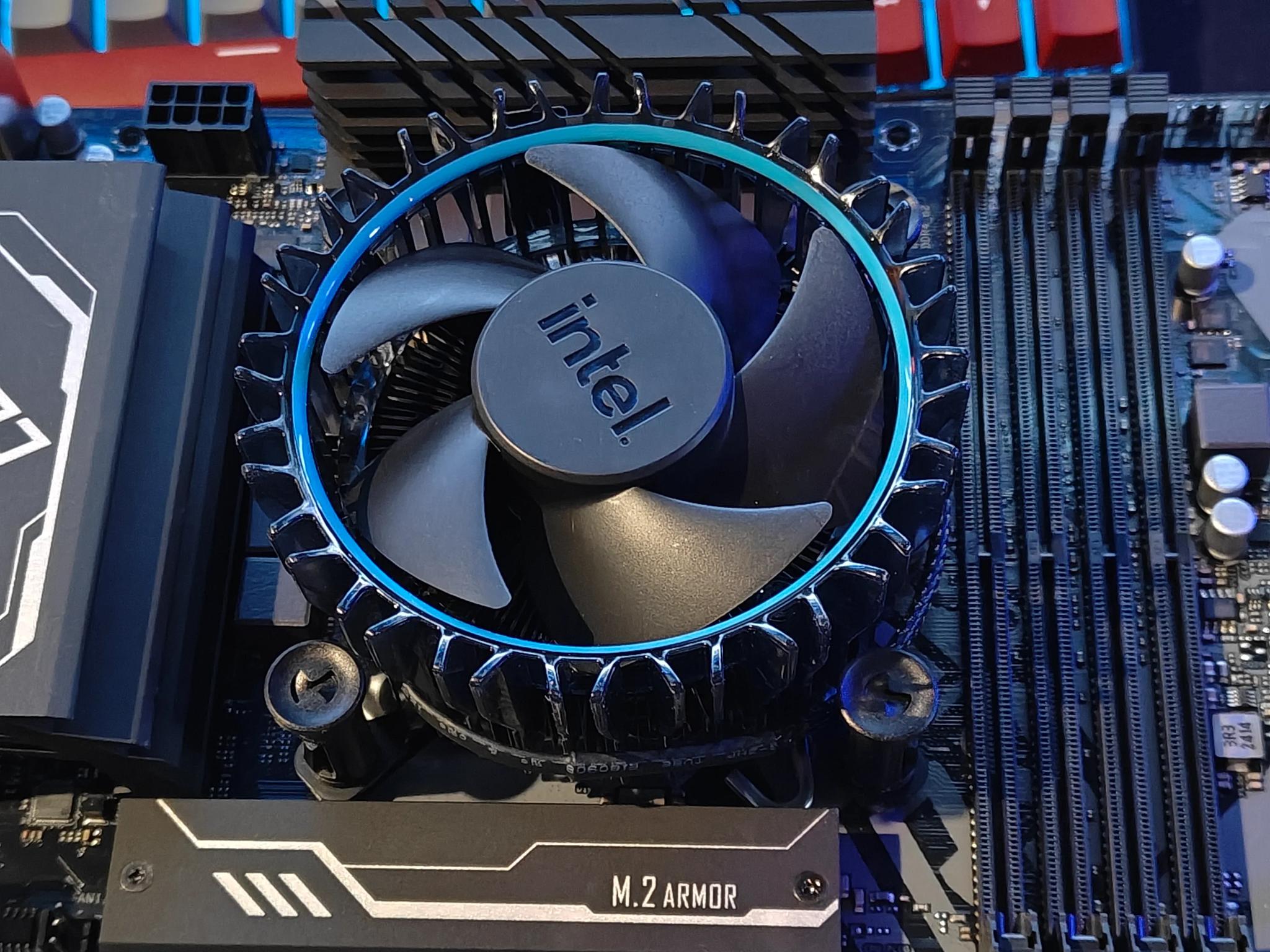 Budget Gaming pc, 14100f and 6gb 2060ko, 32 gig ram 3200 and 1 tb fast m.2.