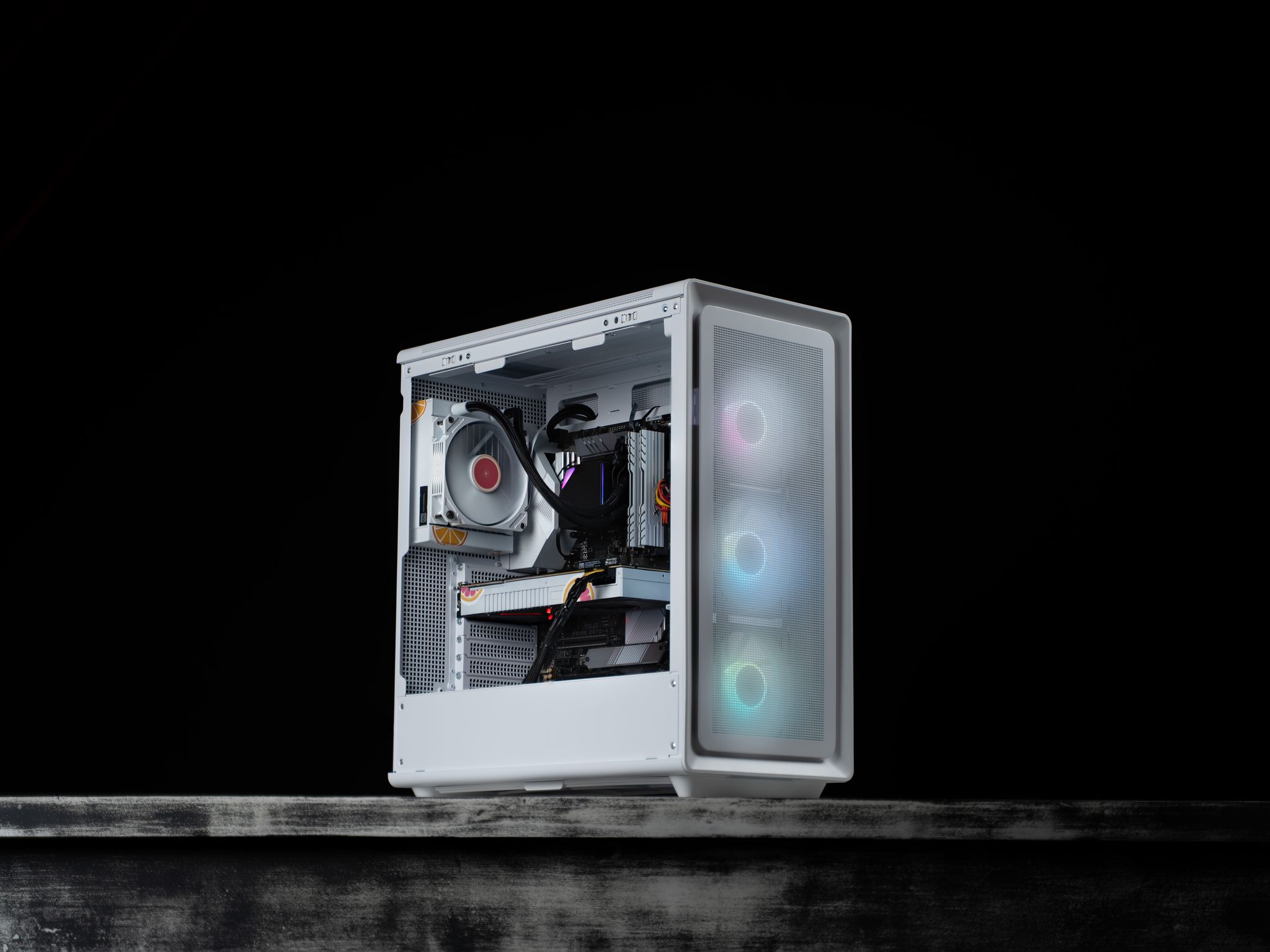\ WF-00 / RTX 2080 Intel Core i7 8700K 1.3TB 16GB DDR4 Windows 11 Gaming PC