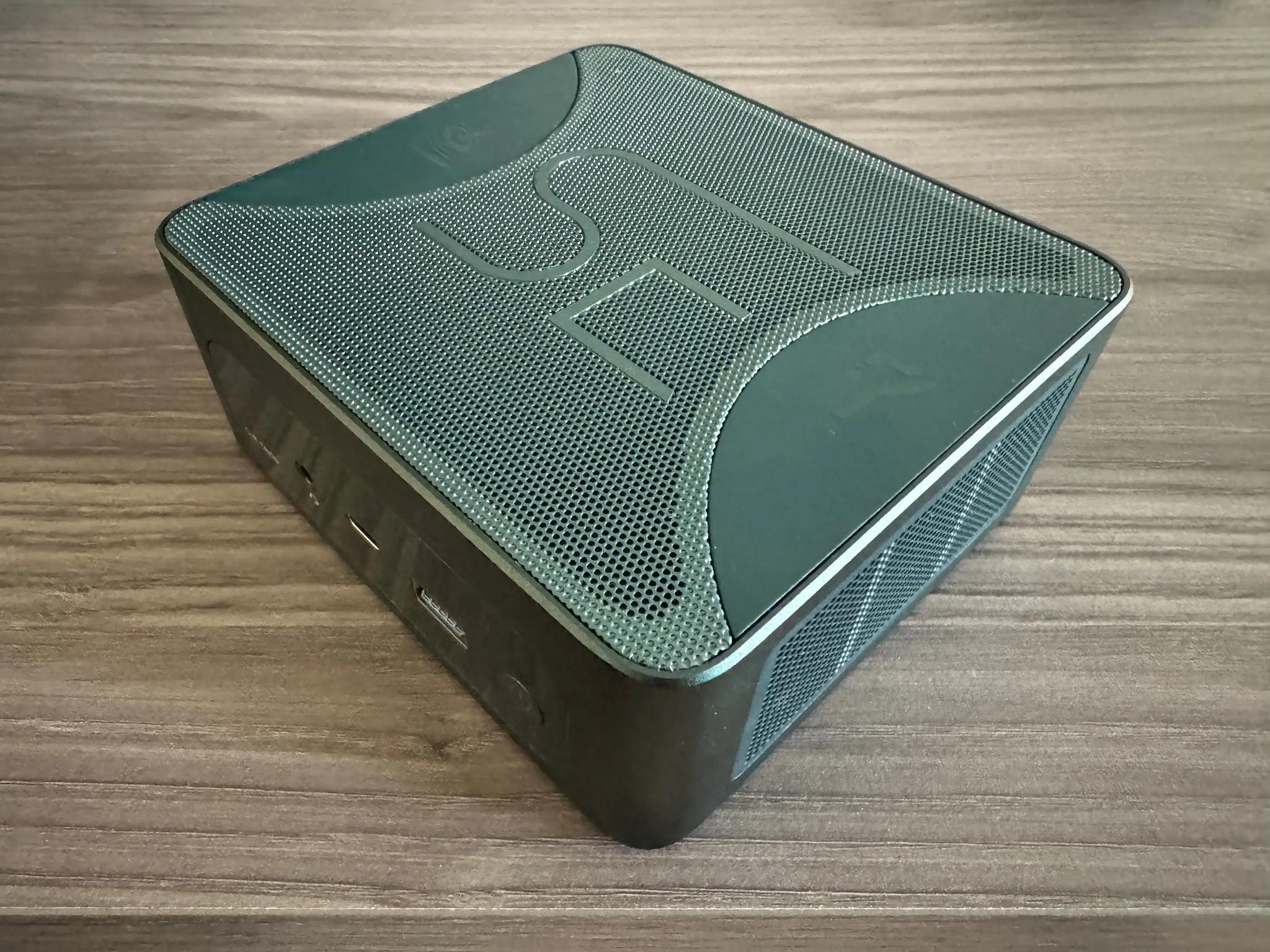 Beelink SER7 AMD 7840HS Mini PC - AMD Radeon 780M/32GB DDR5/2x1TB NVME SSDs/WiFi6/BT5.2/2.5Gbps/W-11