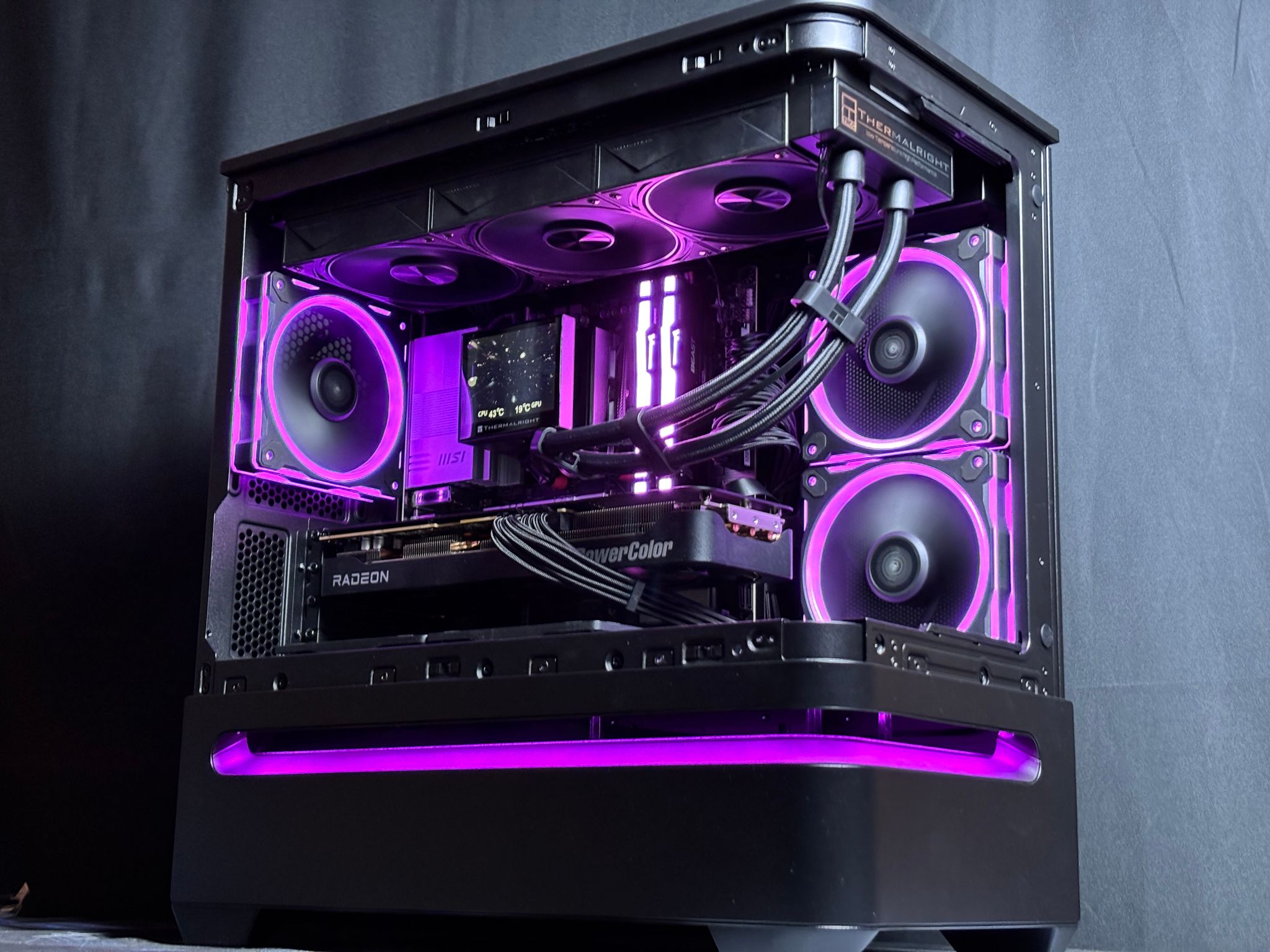 🌌STELLAR 4K PC🌌 9070XT 16GB| R7 7800X3D | 32GB DDR5 | 2TB SSD