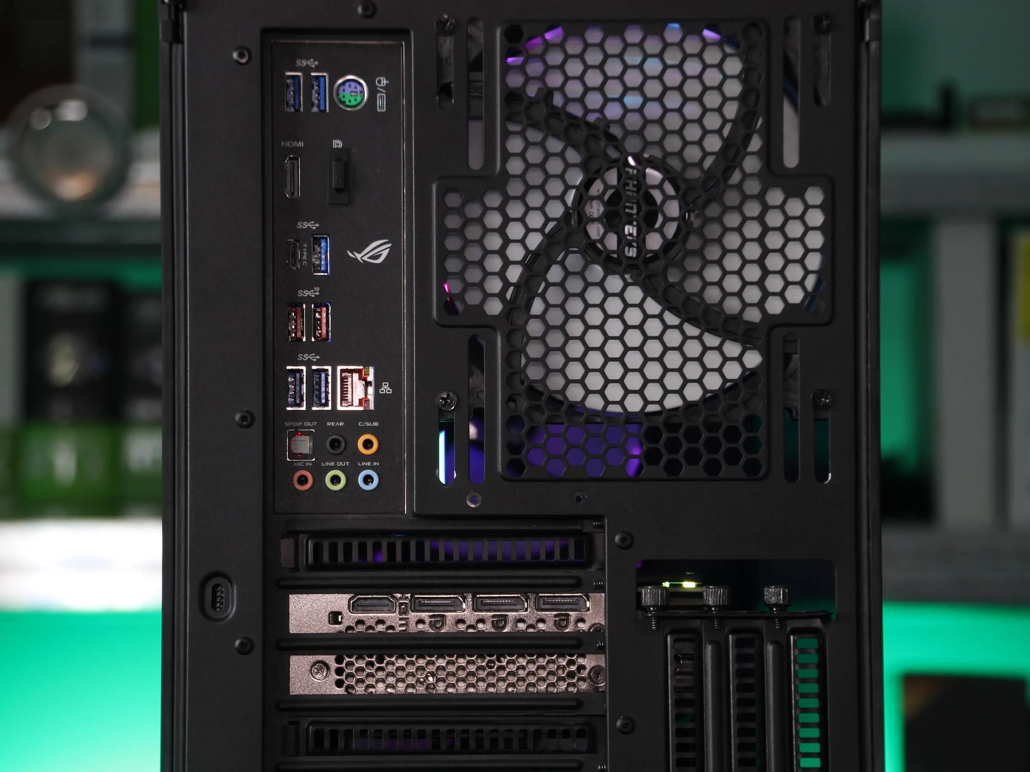 𝙏𝙄𝙏𝘼𝙉 // Ryzen 7 5800X, RTX 3070 // Mid-range Gaming PC
