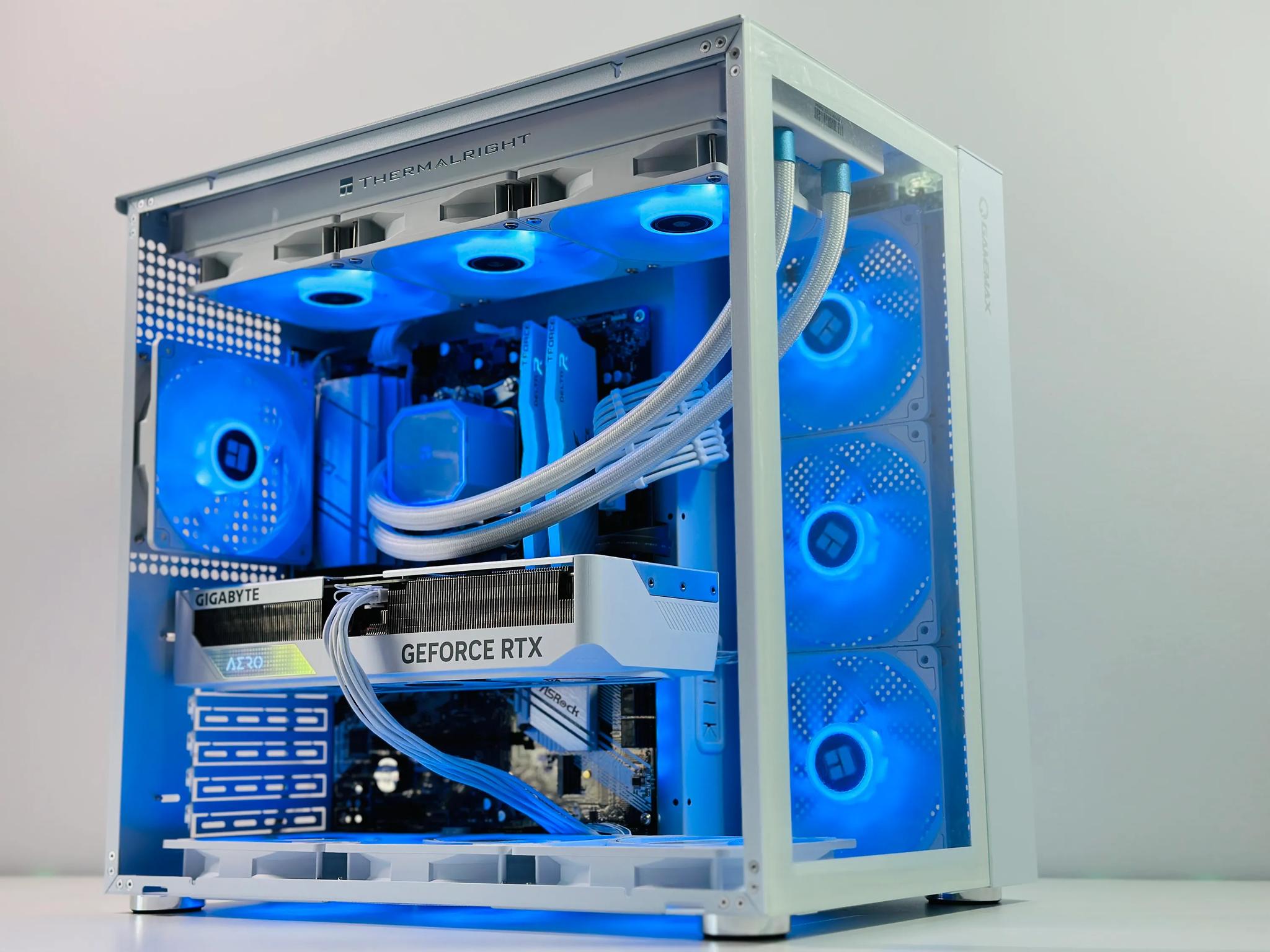 🧊Frozen 🧊Gaming PC❄️Nvidia RTX 4070 12GB❄️Intel 12600KF 10-core❄️32GB DDR4❄️1TB NVME