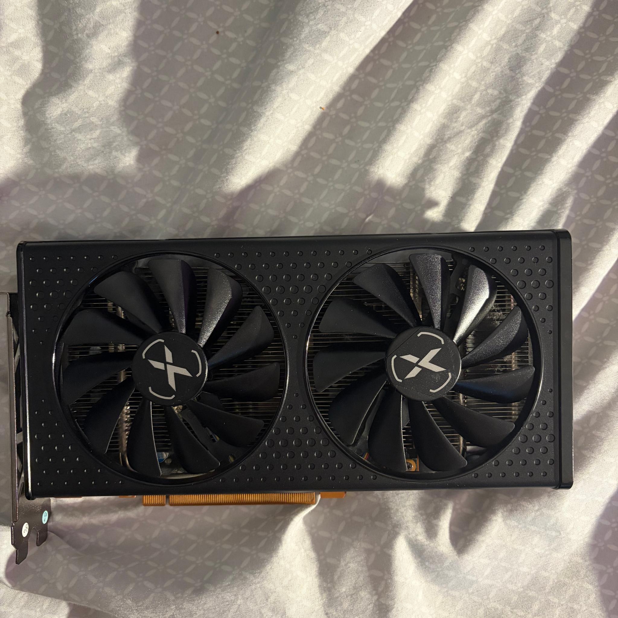 XFX Speedster SWFT 210 Radeon RX 6600