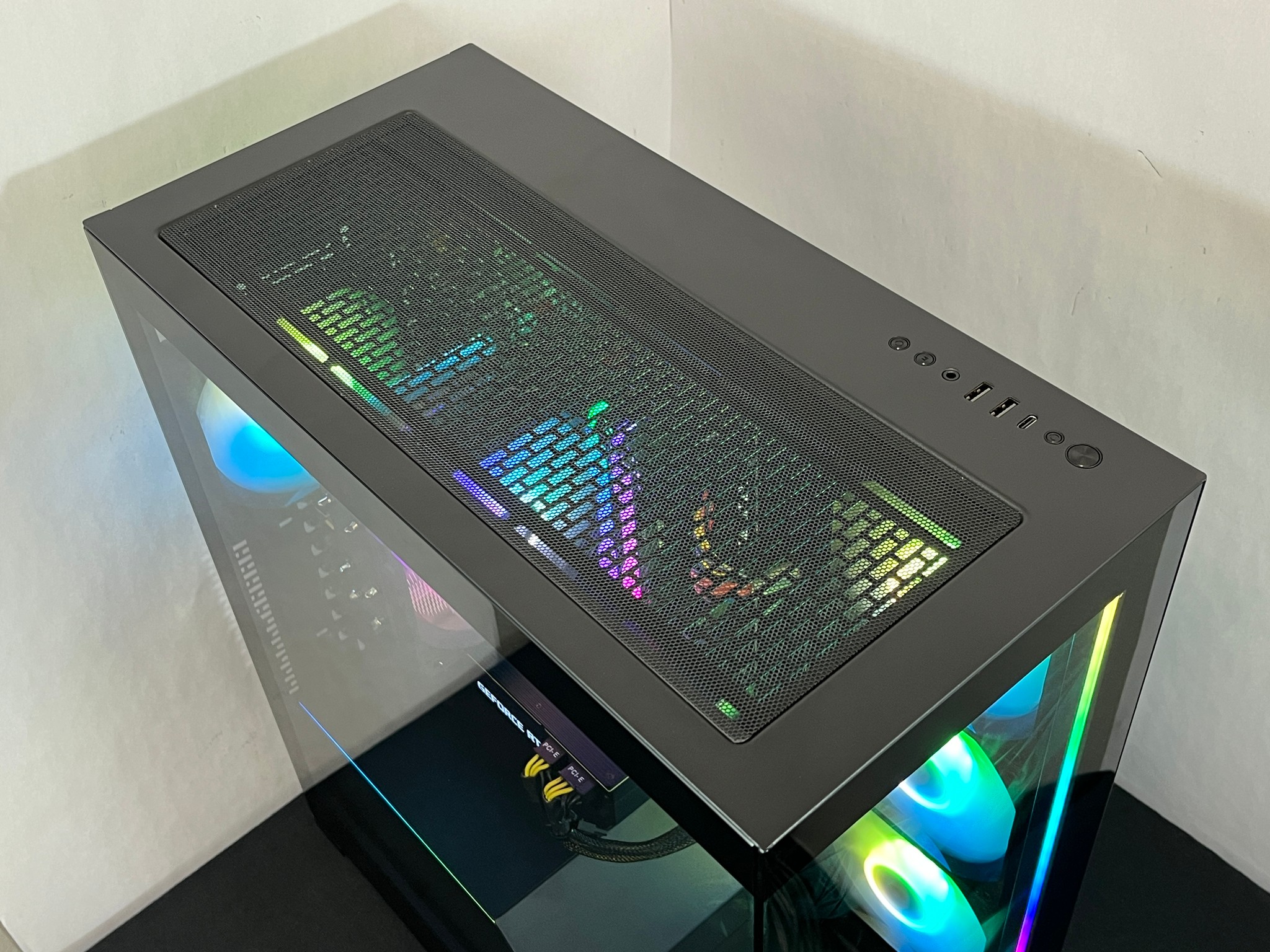 Gaming PC: RTX 2080 SUPER ~ Ryzen 5 5500 ~ 16GB RAM ~ 512GB SSD ~ Windows 11