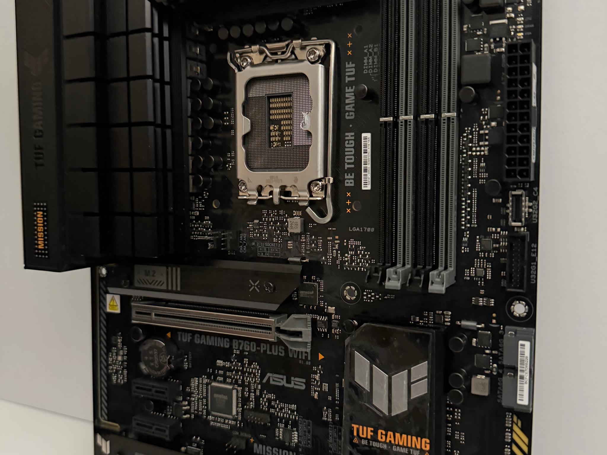 ASUS TUF GAMING B760-PLUS WIFI Intel B760 LGA 1700 ATX DDR5 motherboard