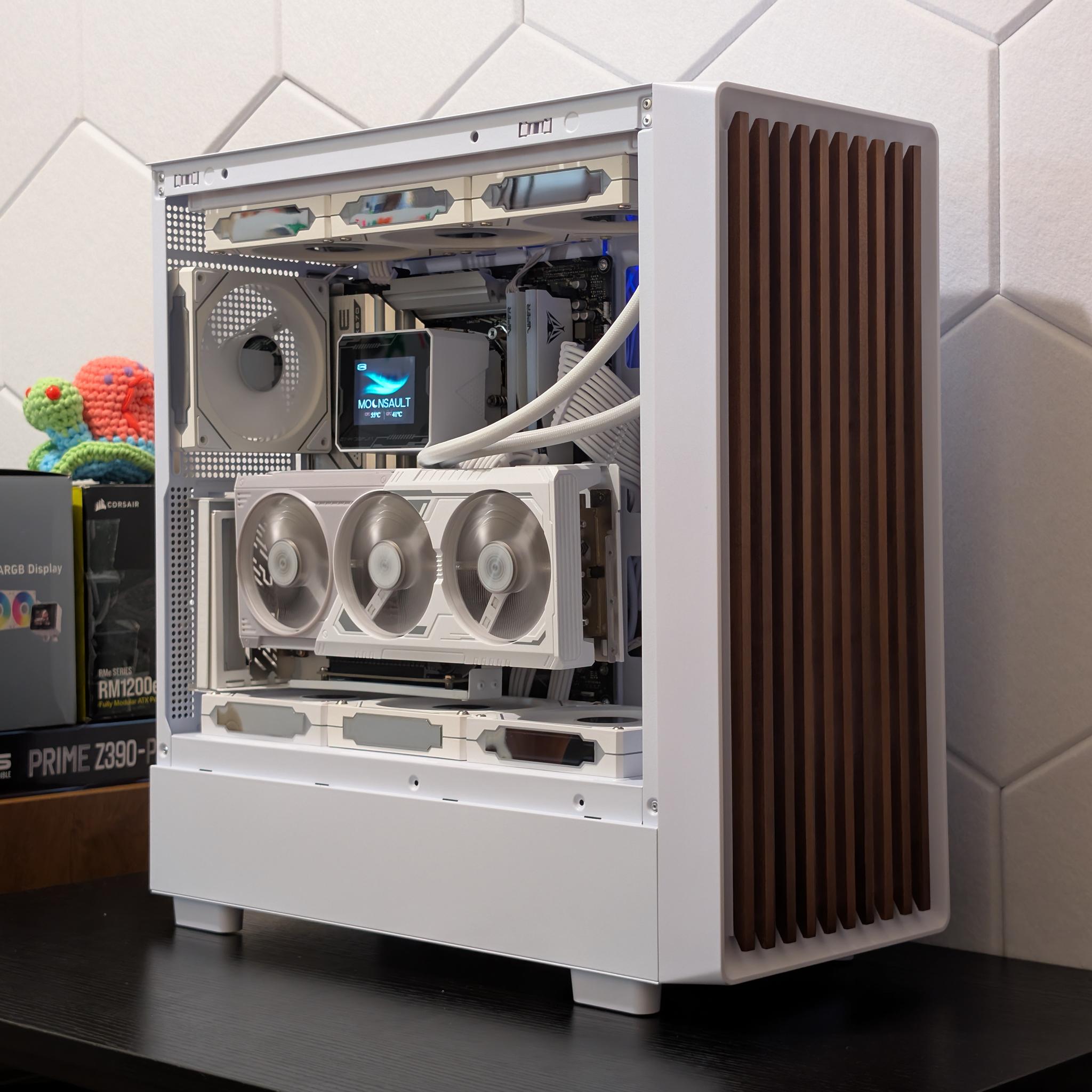 🐻‍❄️🪵4K Gaming Beast | RX 9070XT | Ryzen 7 7800X3D | 2TB SSD | 32GB RAM | WiFi 6 & BT🪵🐻‍❄️