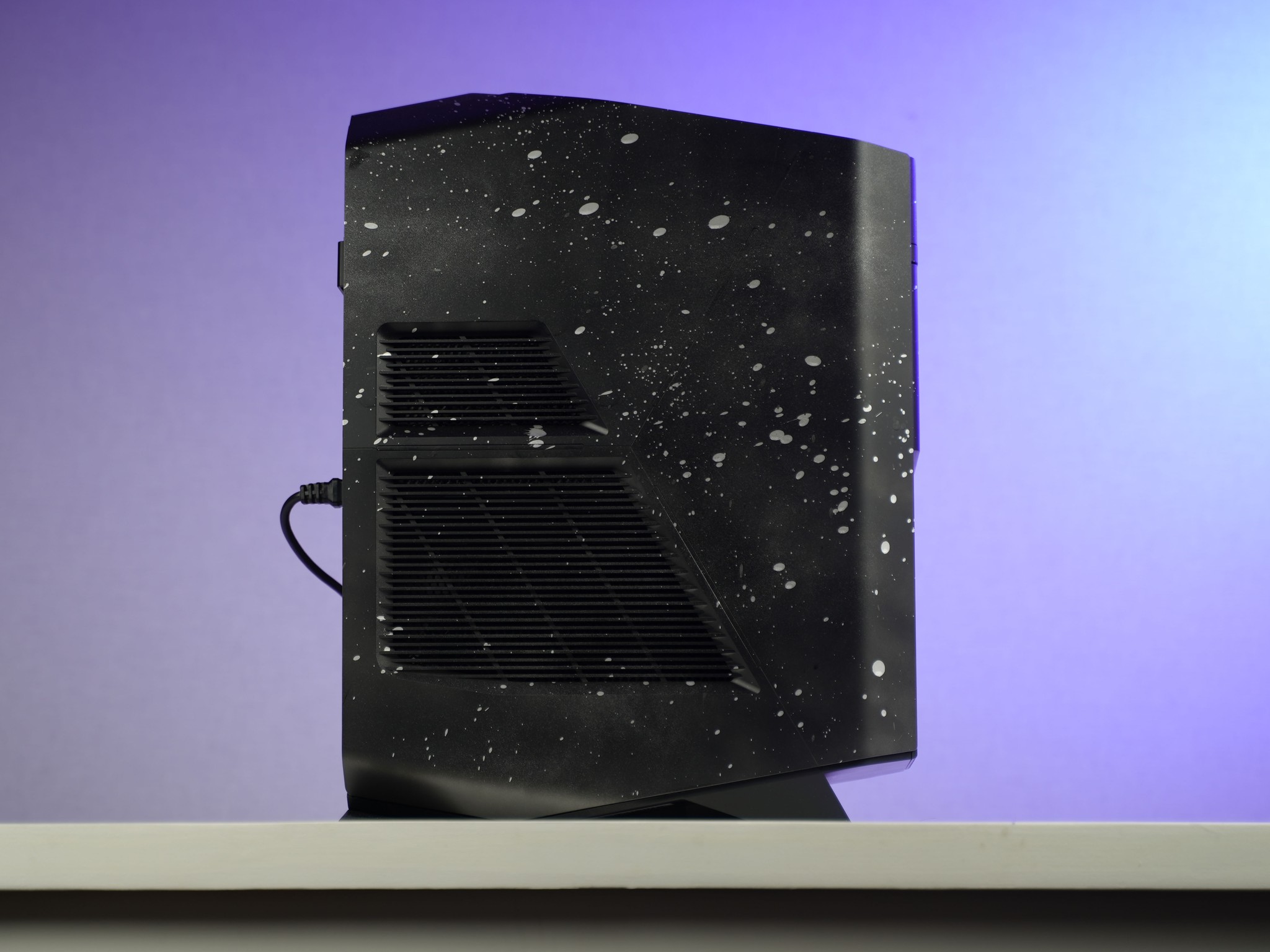 “ALIENSFORM” GTX 1080 intel i7 8700 16GB 1.3TB Windows 11 Gaming PC Powerhouse