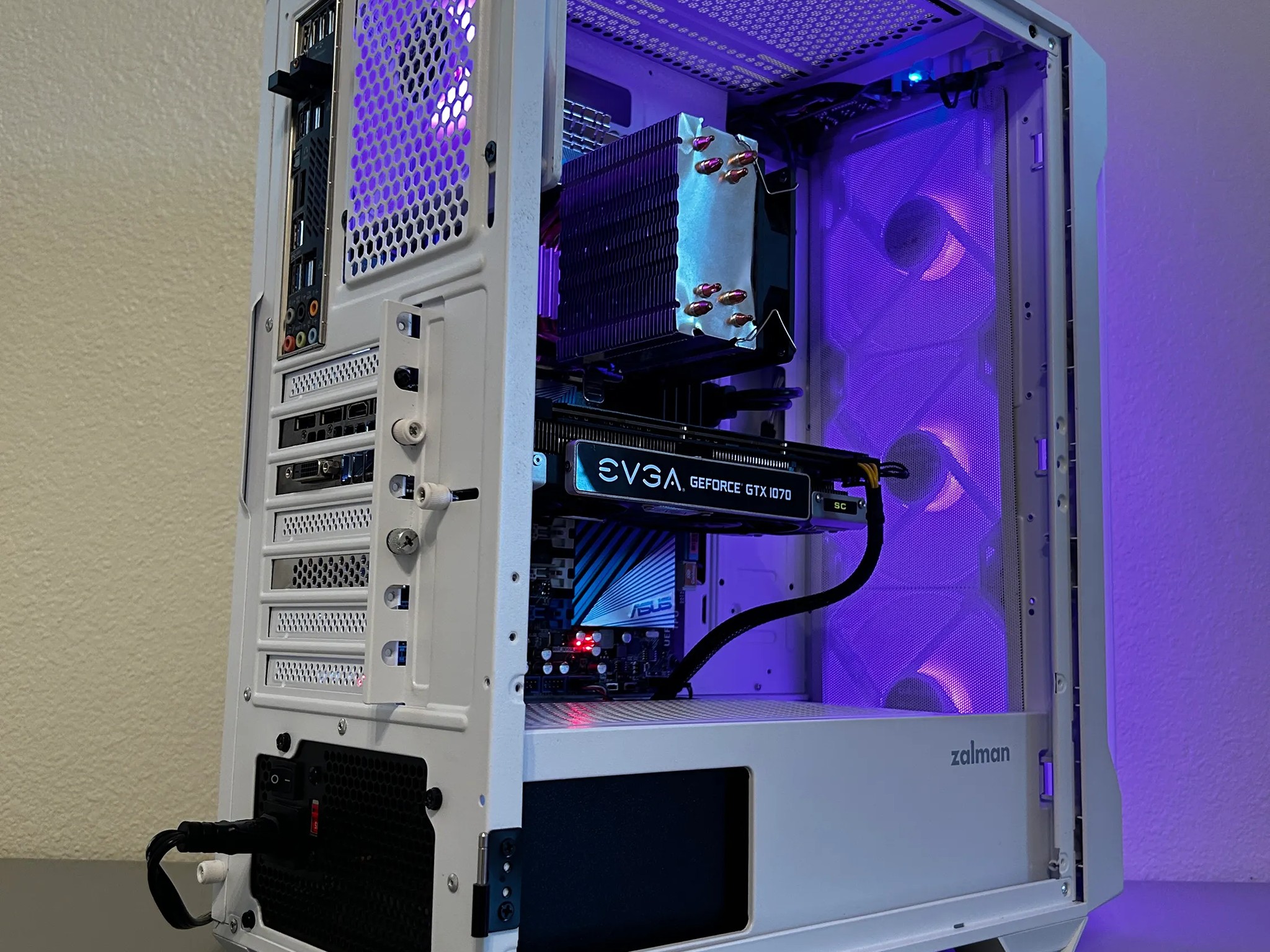 Intel i7 | Nvidia GTX 1070 8GB | 32GB Ram | 1TB Storage