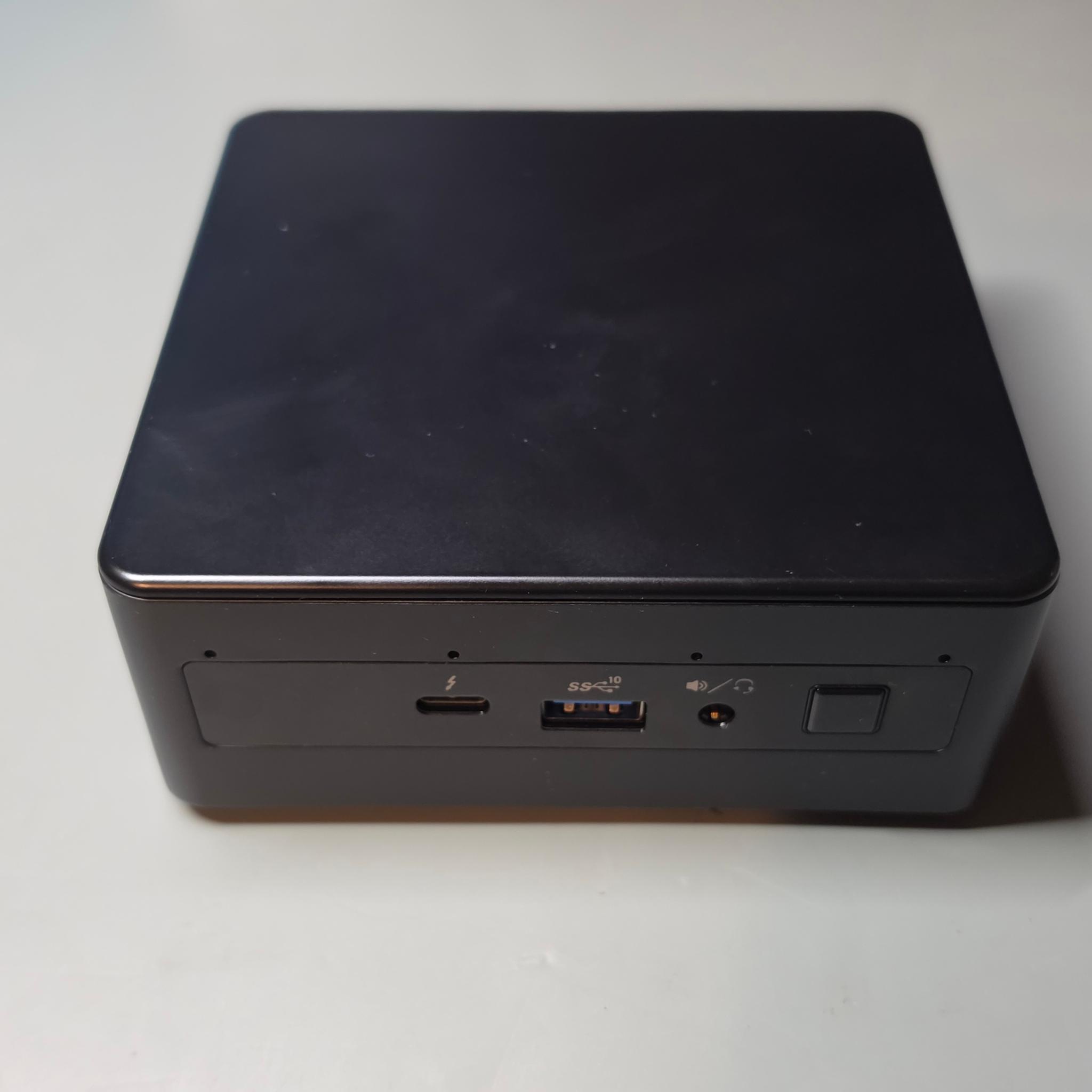 Intel NUC SWNUC11PAHi700 i7 1165G7 + 32gb DDR4 + 512gb ssd + PCIE 5.0 GPU Dock
