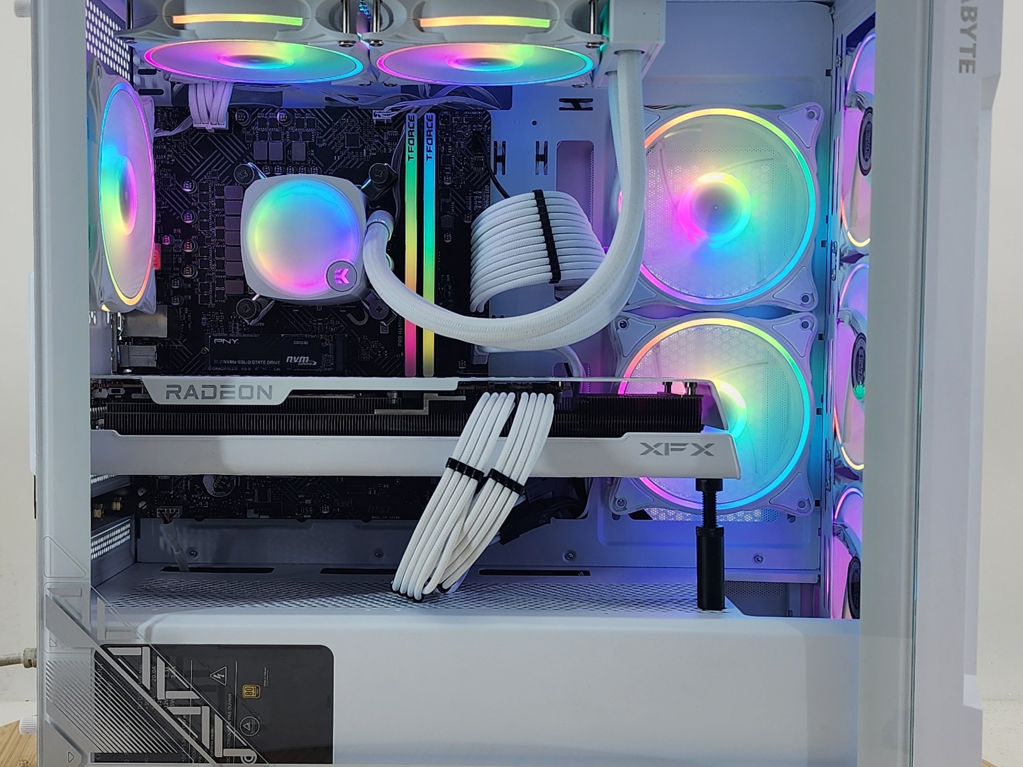 Gaming PC i5-12600KF 16GB RAM 1TB SSD RX 7800 XT 16GB Windows 11 Computer