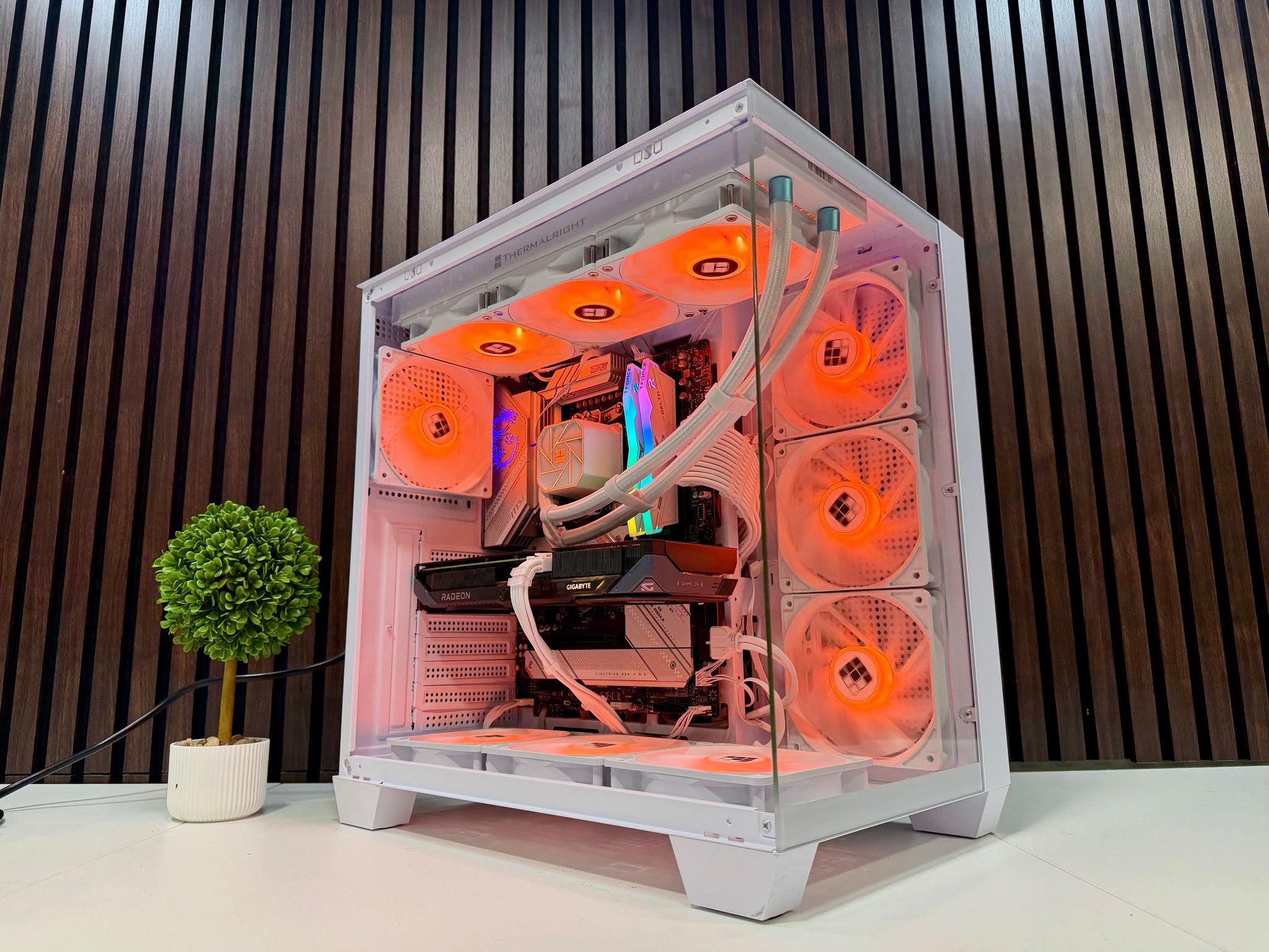 9060XT 16GB | Ryzen 9600X | 32GB DDR5 (CL 30) | 2TB M.2 | 800W Gold PSU | ARGB Fans | Windows 11
