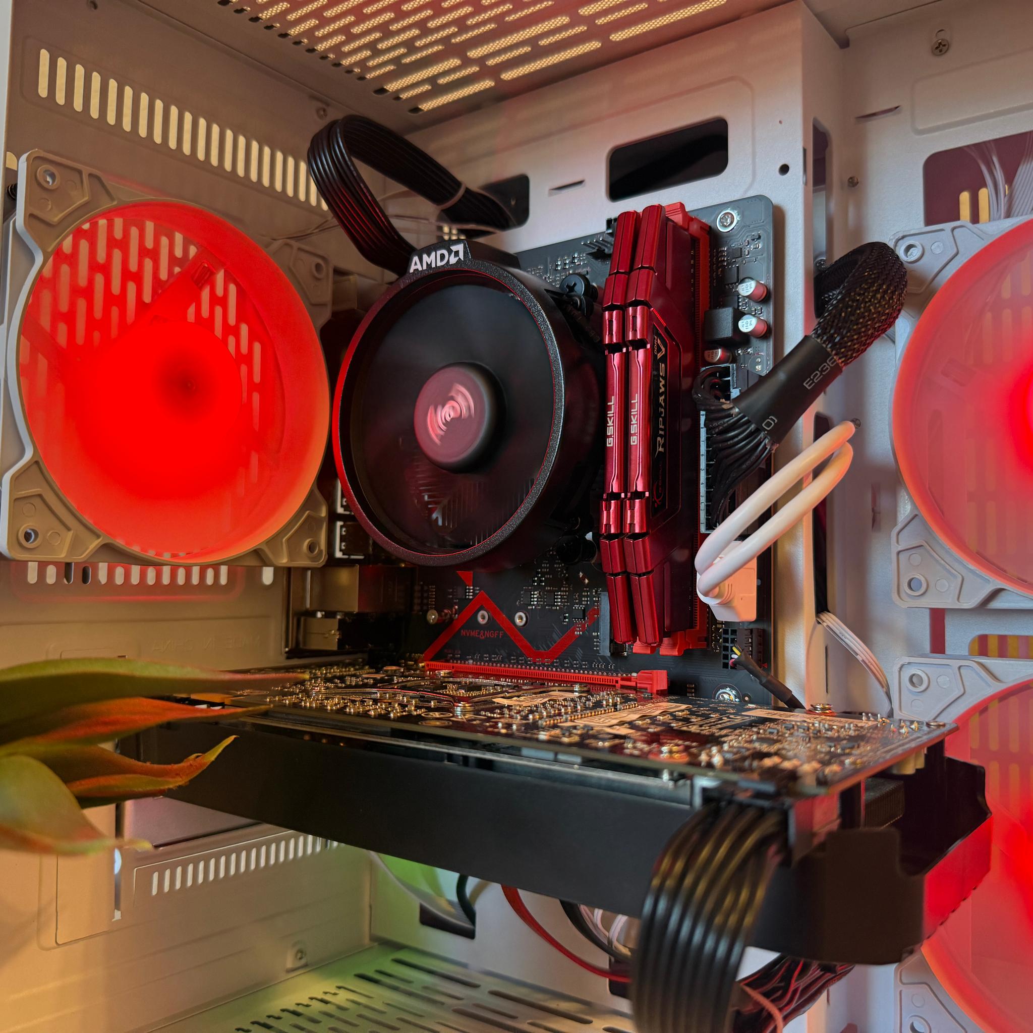 💈Custom White/Red RGB Gaming PC💈| Ryzen 3, GTX 1070, 16gb RAM | Fortnite, CoD, Arc Raiders, More!