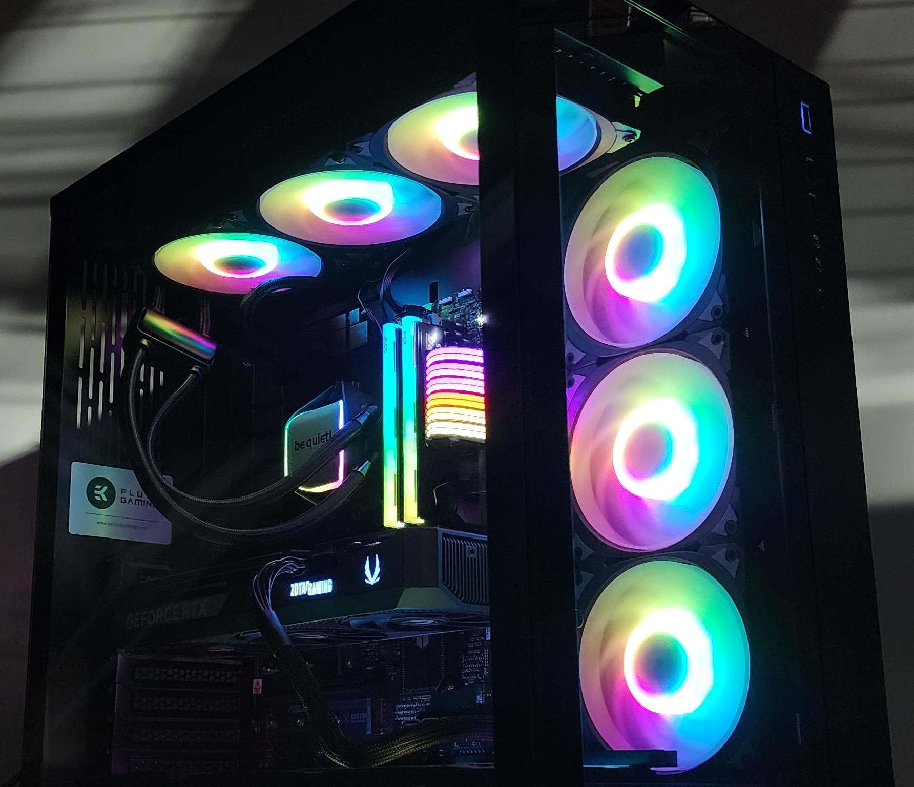 Gaming PC Ryzen 7 7800X3D 32GB RAM 1TB SSD RTX 5070 Ti 16GB Windows 11 Computer