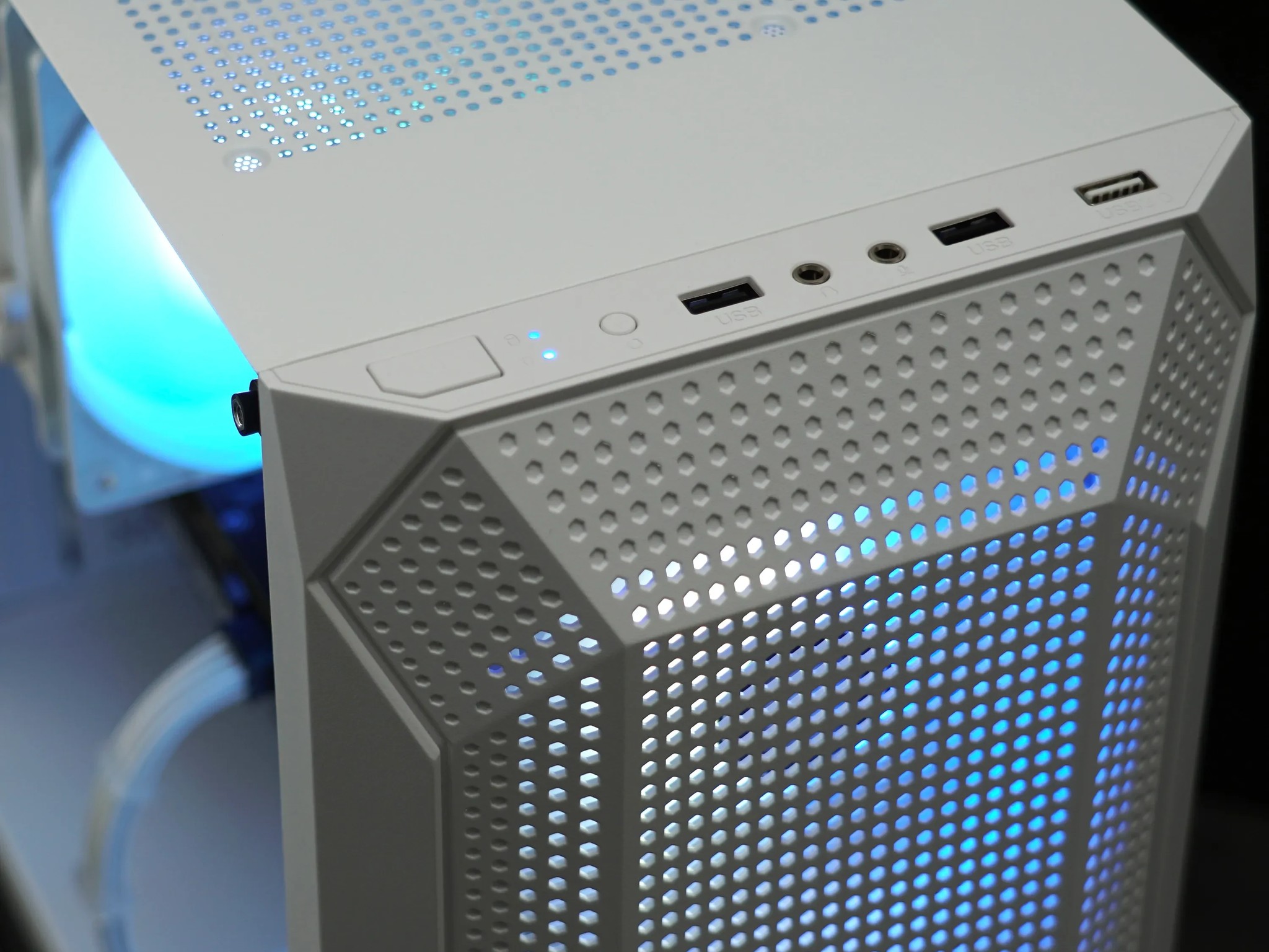 RTX 3060 | Ryzen 5 3600 | 16 GB RAM | White Gaming PC