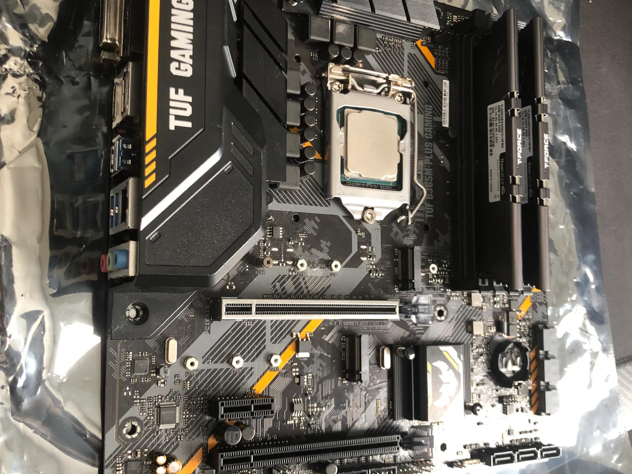 Motherboard CPU Ram Combo B365M/ Intel i5 9400f/ 16gb Ram