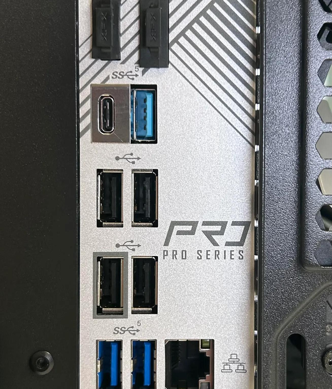 Excellent Performance 1440p Gaming PC | Fortnite 409 fps 1080p | Ryzen 7500F | RX 6800 | 32GB | 2TB