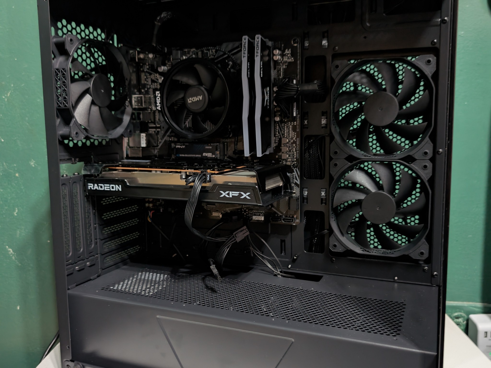 Musetex Gaming Desktop PC/ AMD Ryzen 5500/ 16GB Ram/ AMD RX 6600/ WIN 10 Home/ 1TB M.2 Nvme