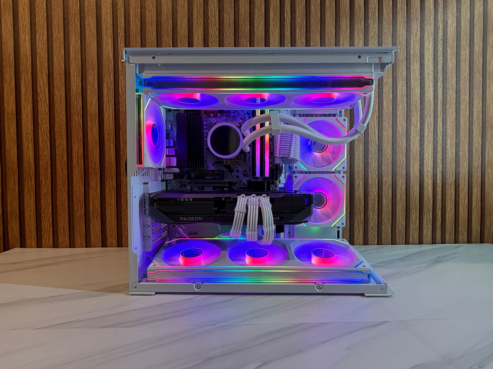 9070 XT 16GB | RYZEN 7 9800X3D | 16GB DDR5 | 1TB NVME | 360MM AIO | 850W