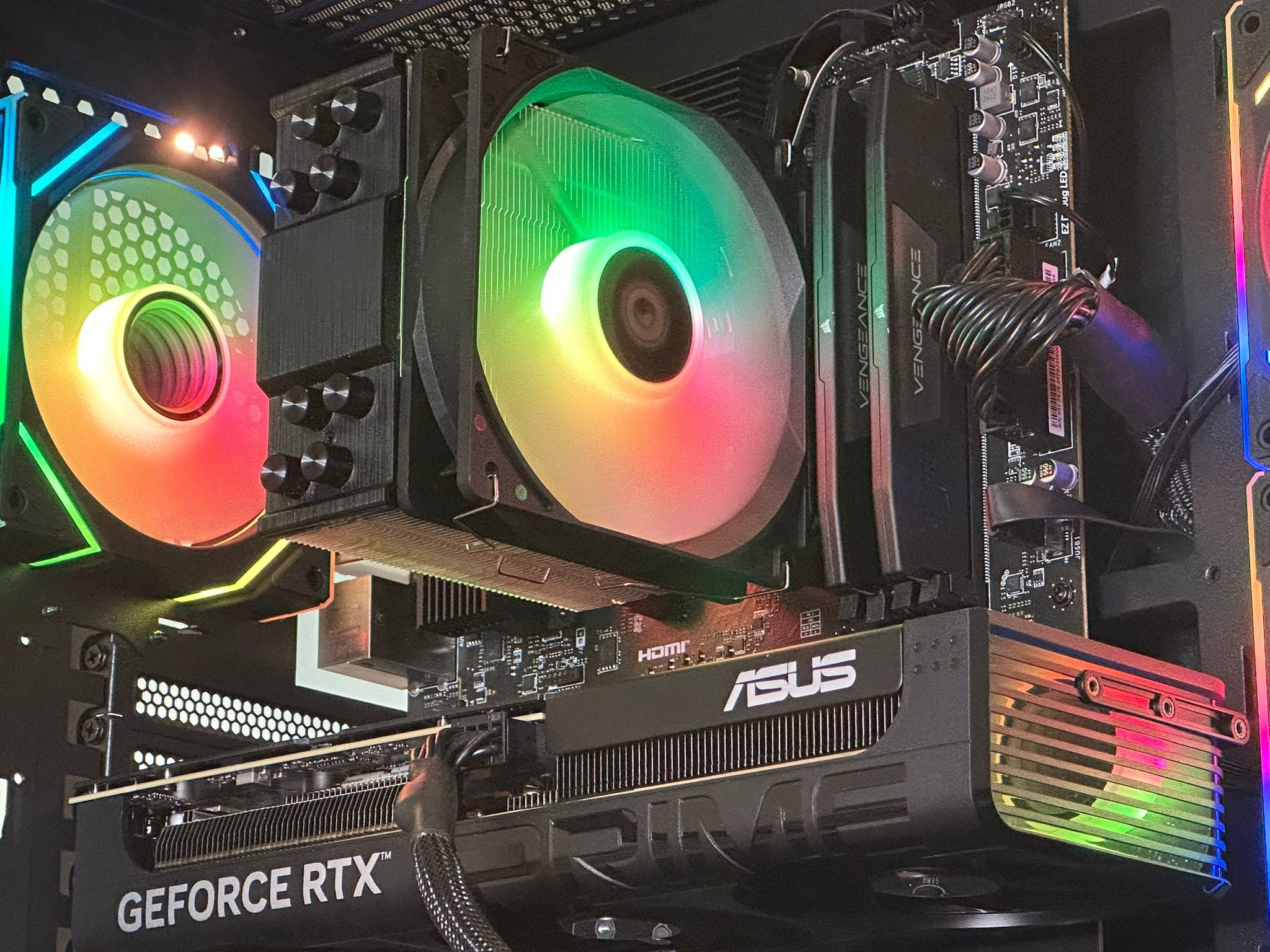 RTX 5060 TI 16GB, RYZEN 5, 32GB DDR5 RAM, WIN 11, WIFI, Gaming PC